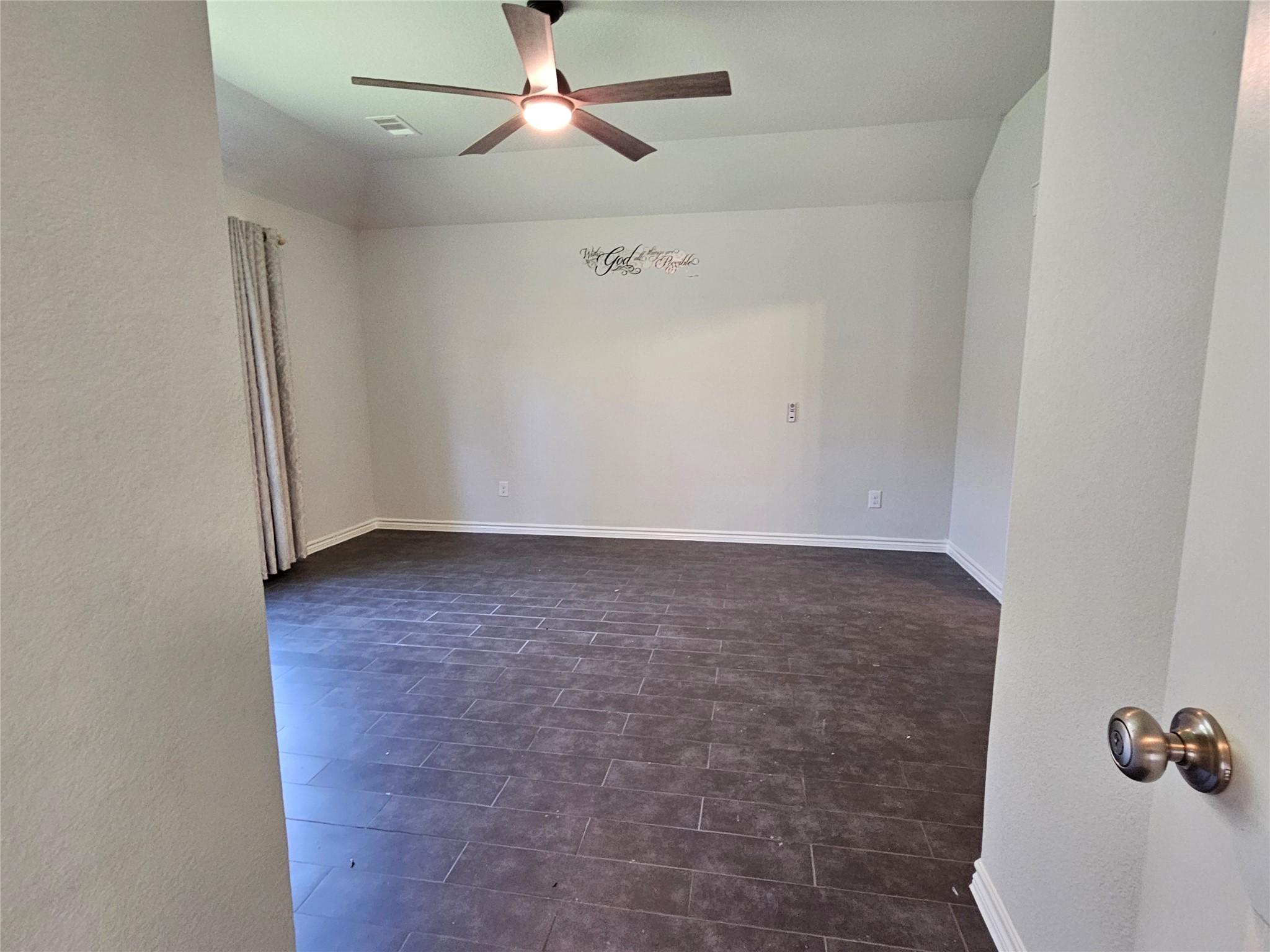 2833 Bretton Woods Drive Property Photo 12