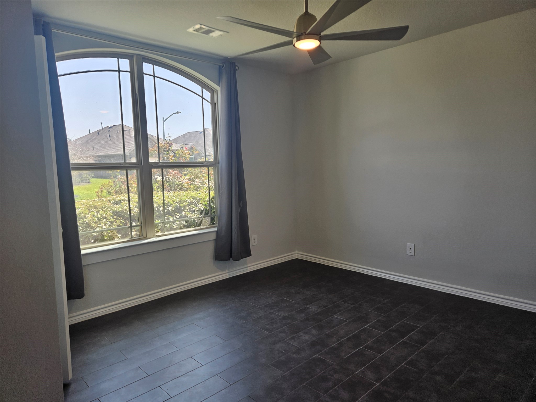 2833 Bretton Woods Drive Property Photo 25