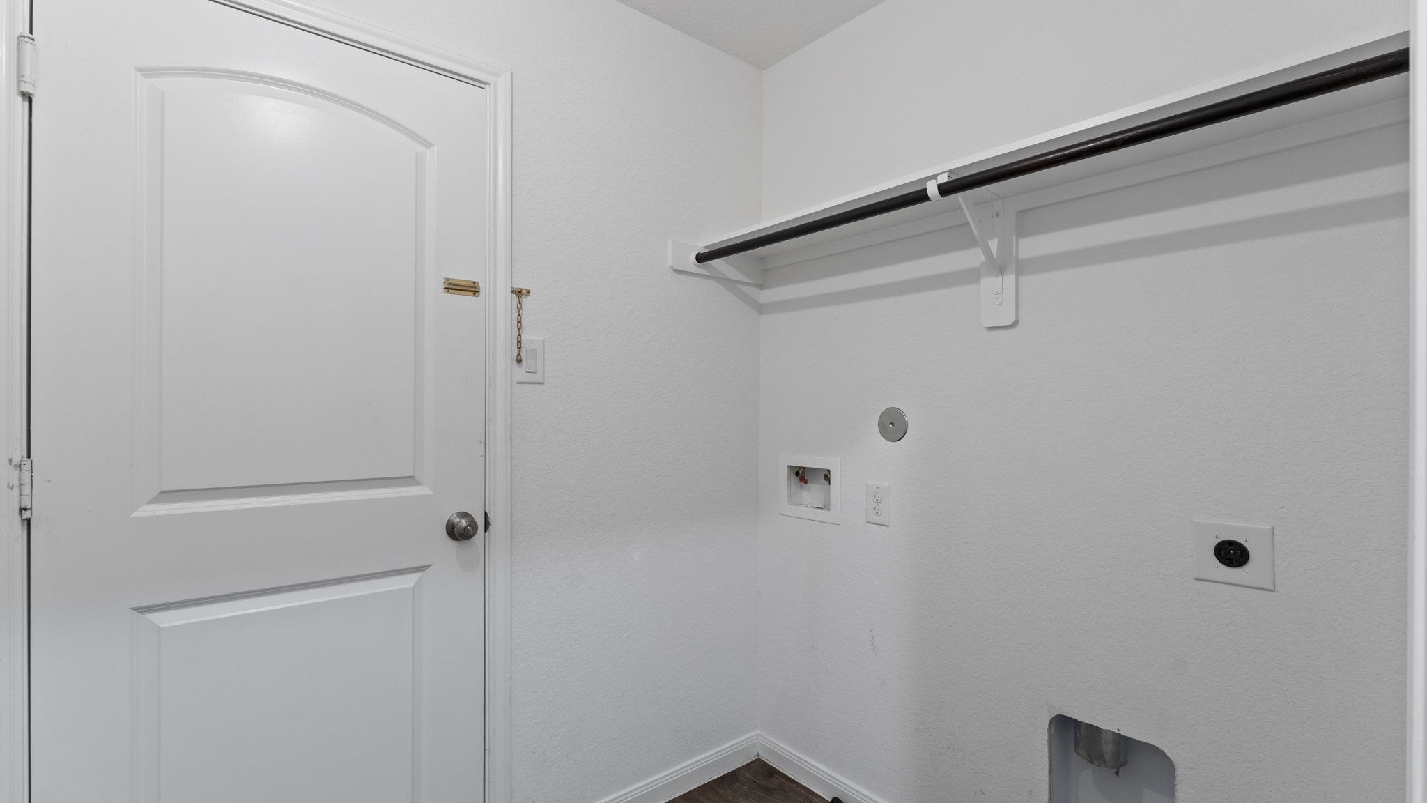 410 Pimmit Hill Run Property Photo 6