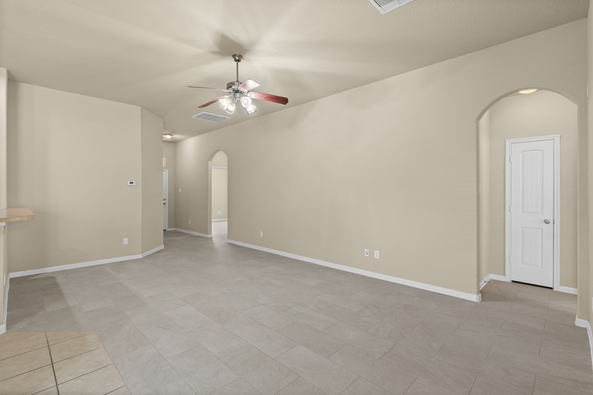 26350 Longview Creek Drive Property Photo 5