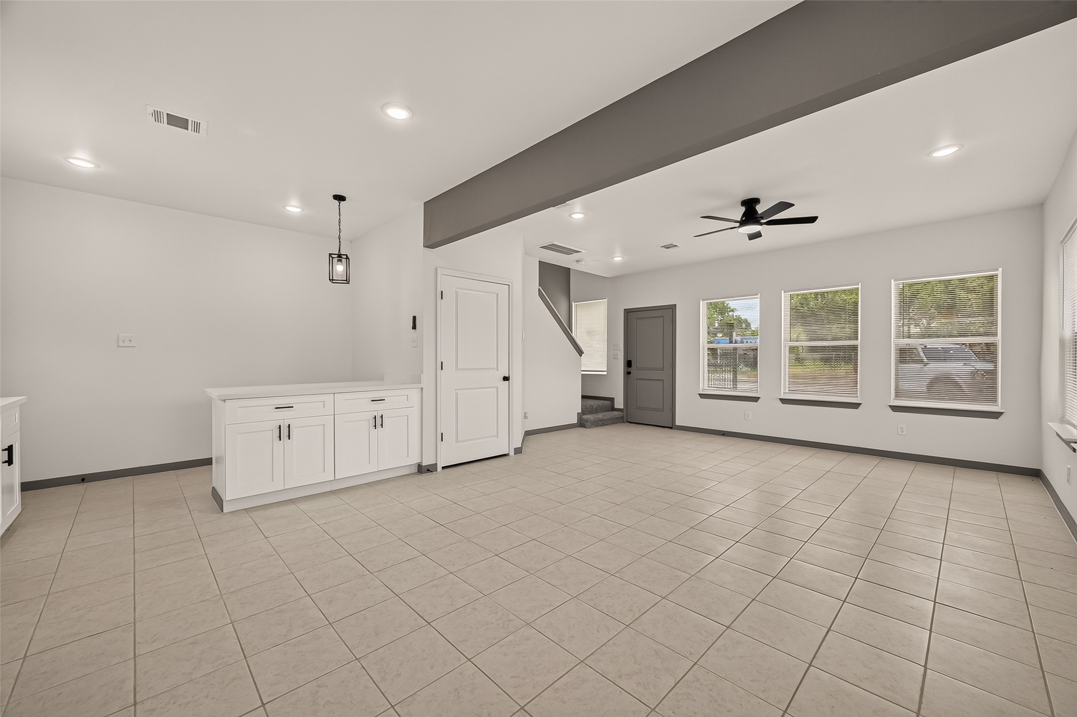 8306 Tidwell Road B Property Photo 4