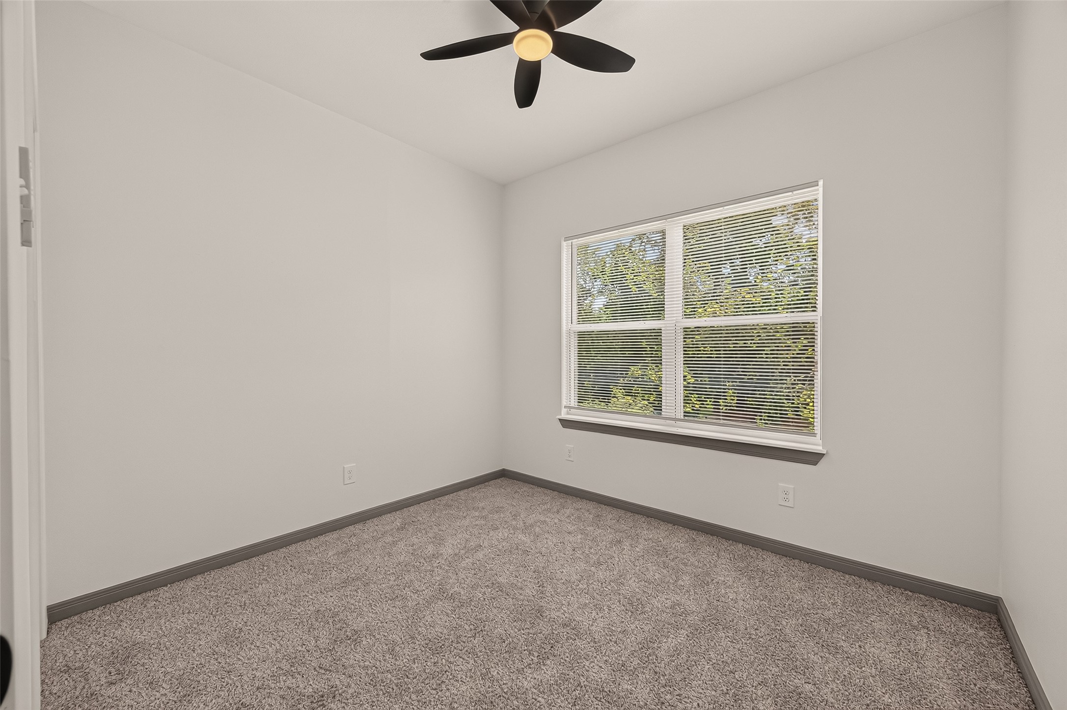8306 Tidwell Road B Property Photo 14