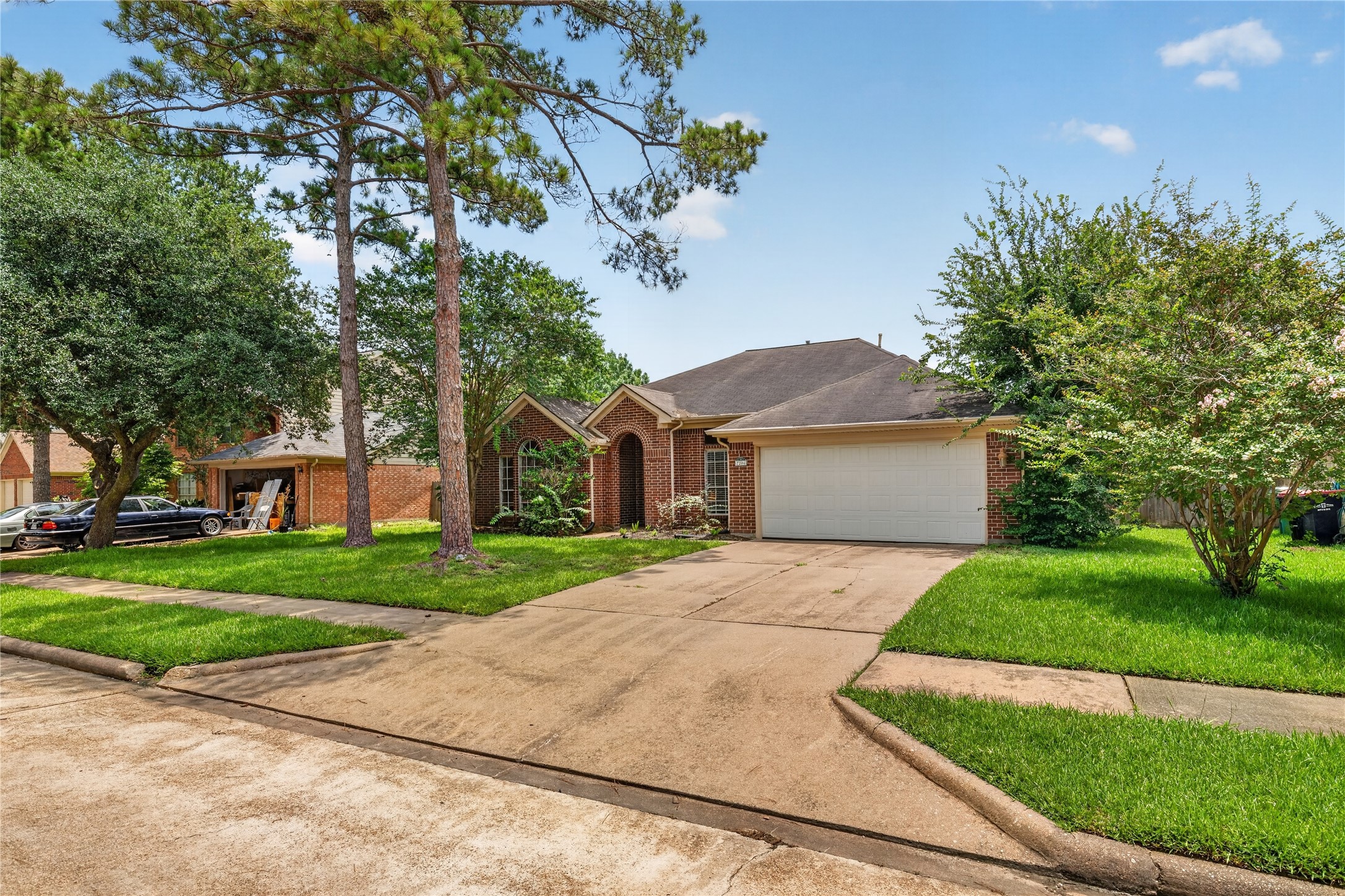 7206 Glen Rosa Drive Property Photo 2
