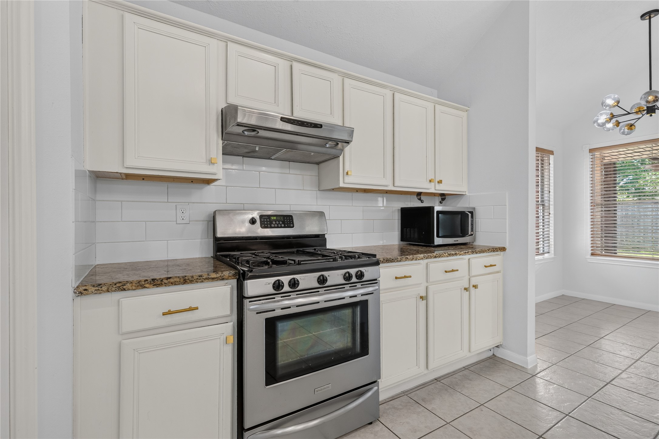 7206 Glen Rosa Drive Property Photo 20