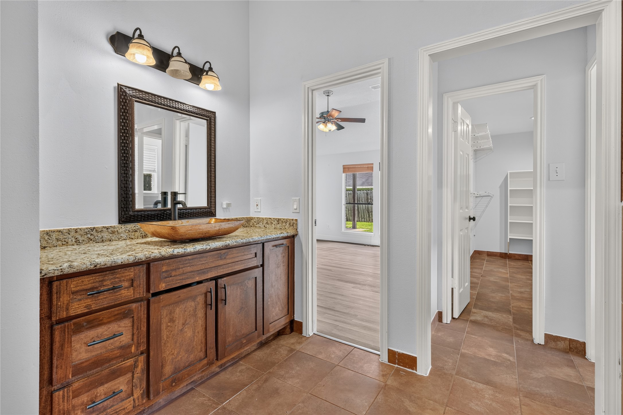 7206 Glen Rosa Drive Property Photo 33