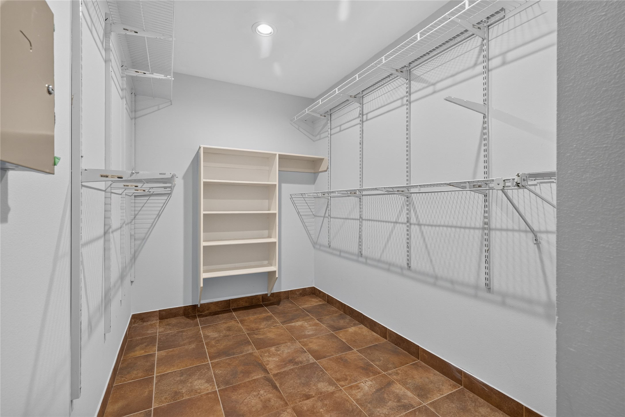 7206 Glen Rosa Drive Property Photo 34