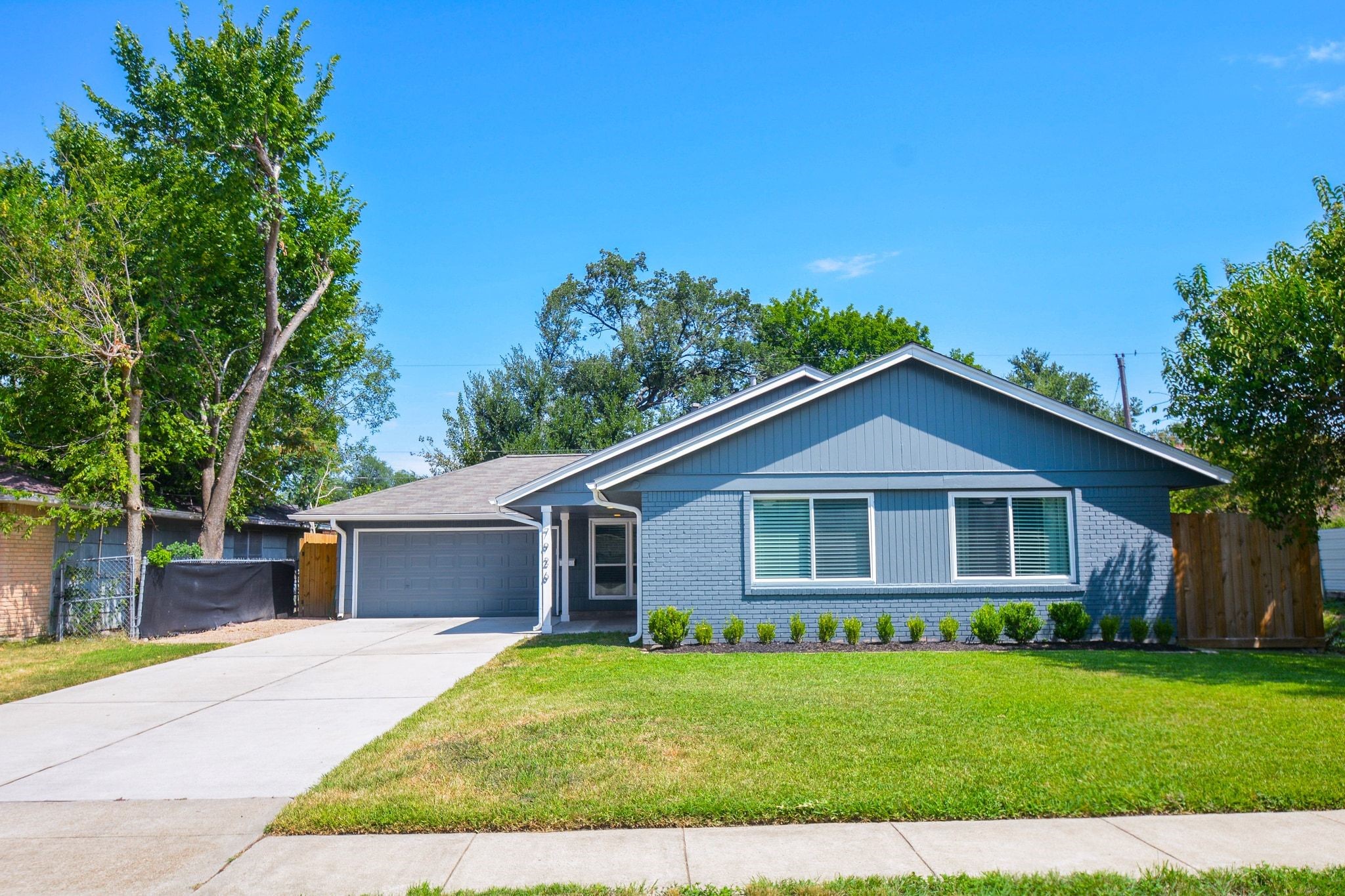 7926 Ridgeview Drive Property Photo 1