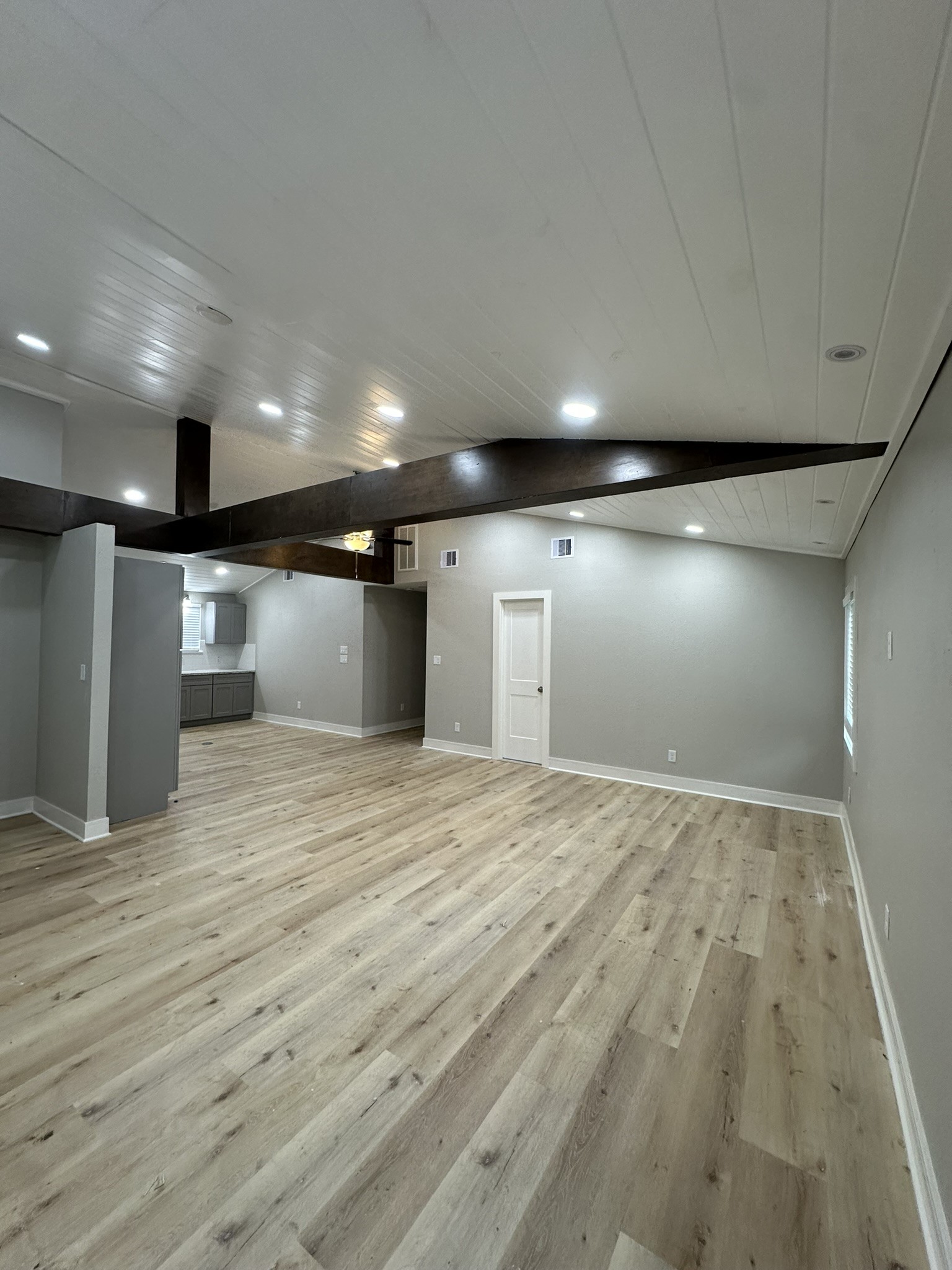 8223 Wallis Street Property Photo 5