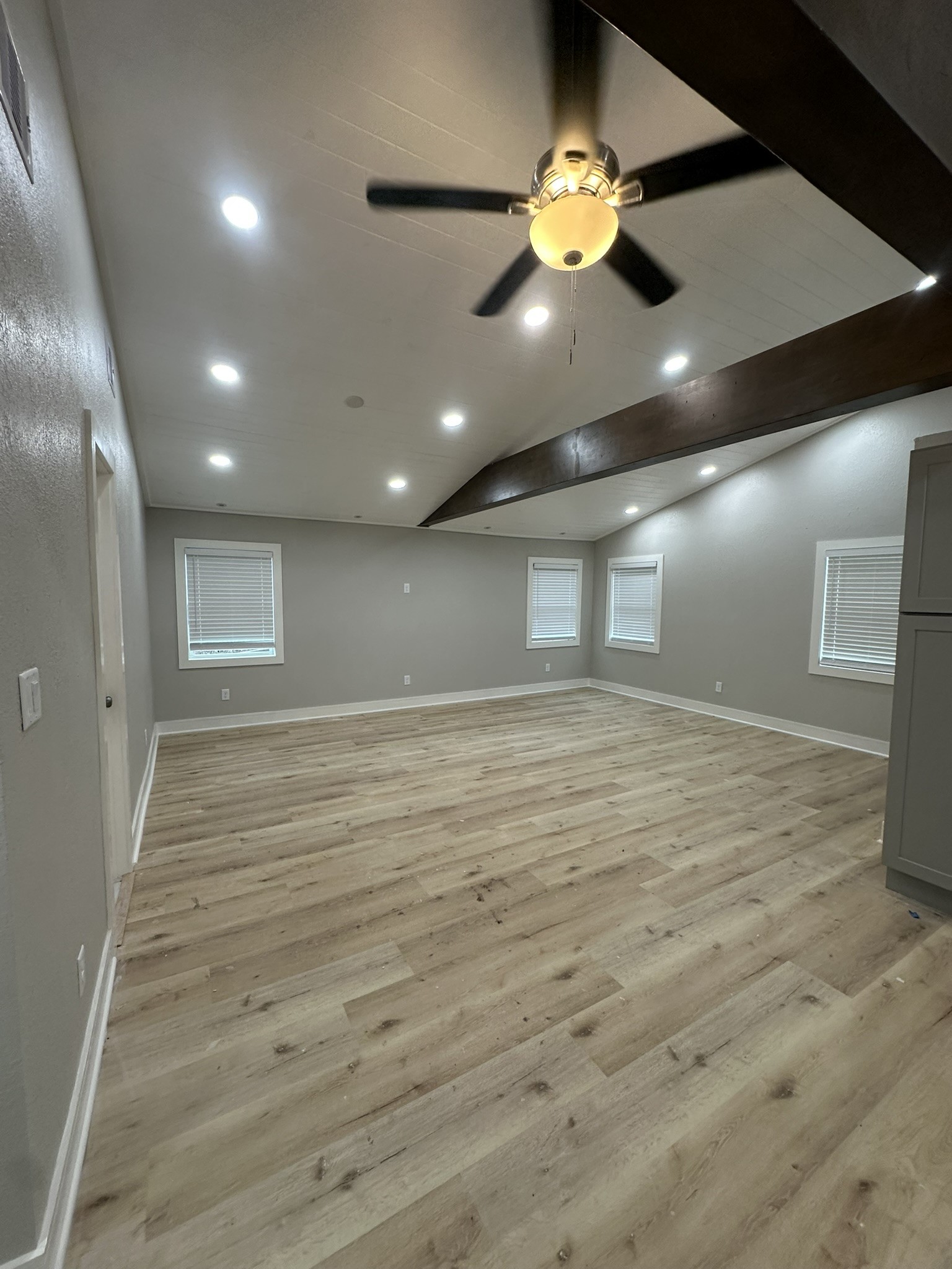 8223 Wallis Street Property Photo 13