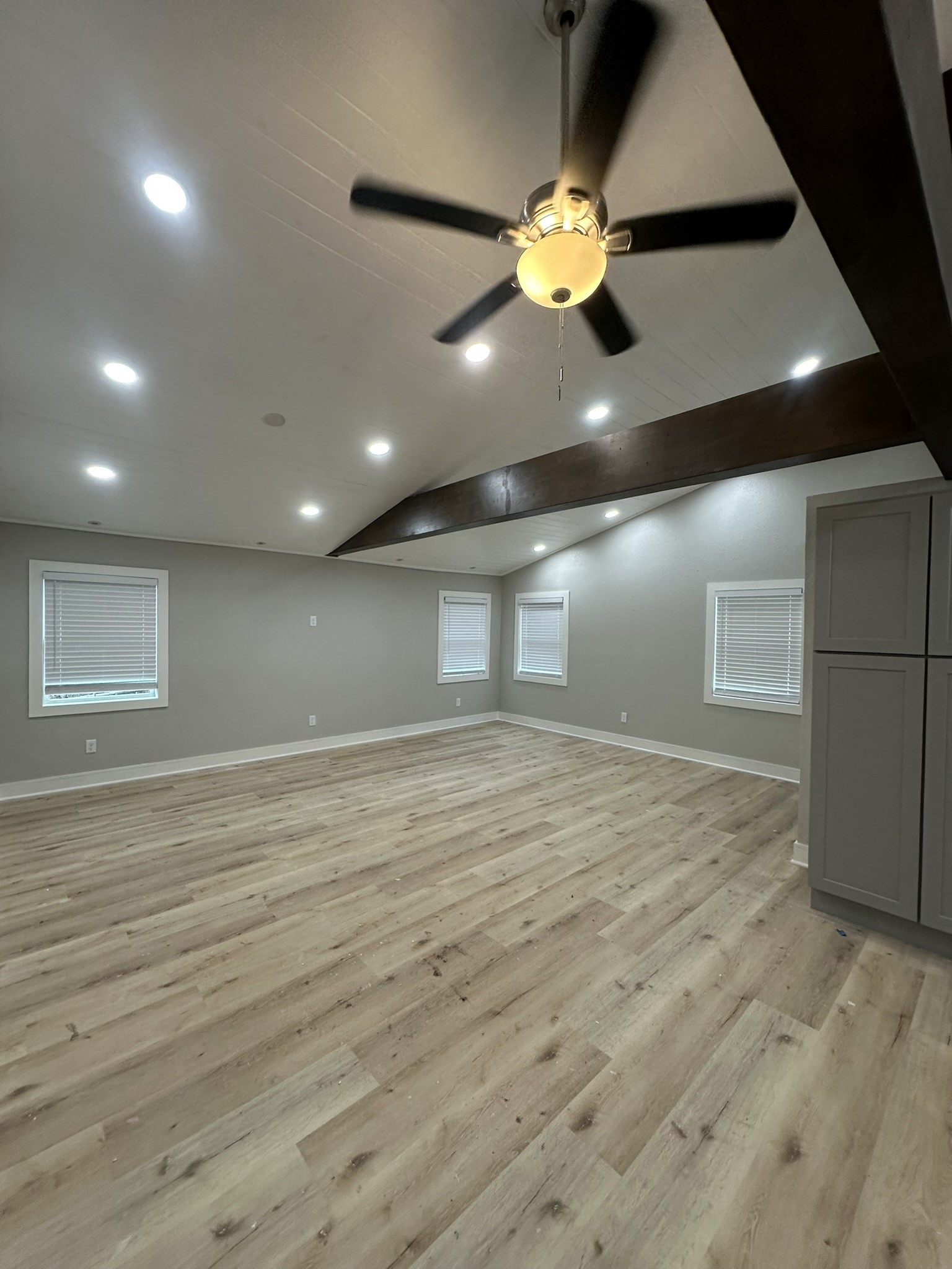8223 Wallis Street Property Photo 15