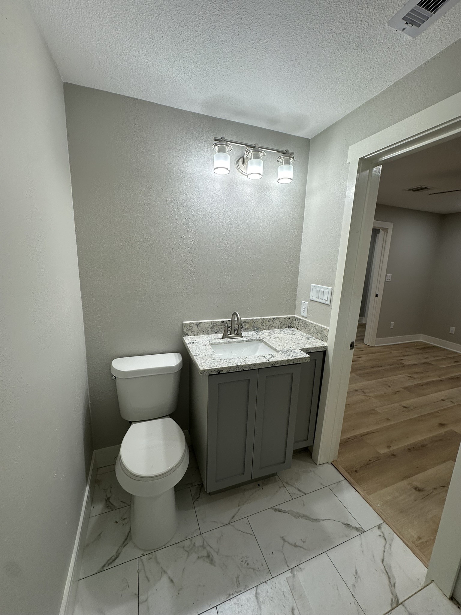 8223 Wallis Street Property Photo 22