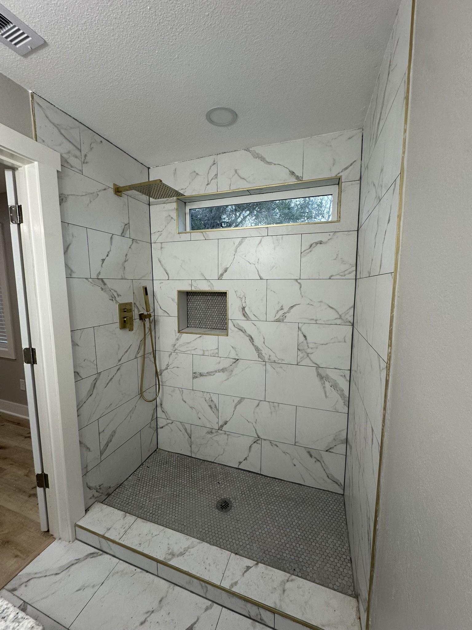 8223 Wallis Street Property Photo 23