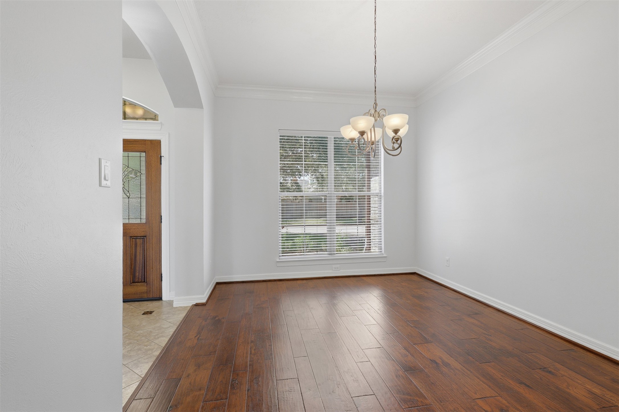1906 Lake Grayson Drive Property Photo 10
