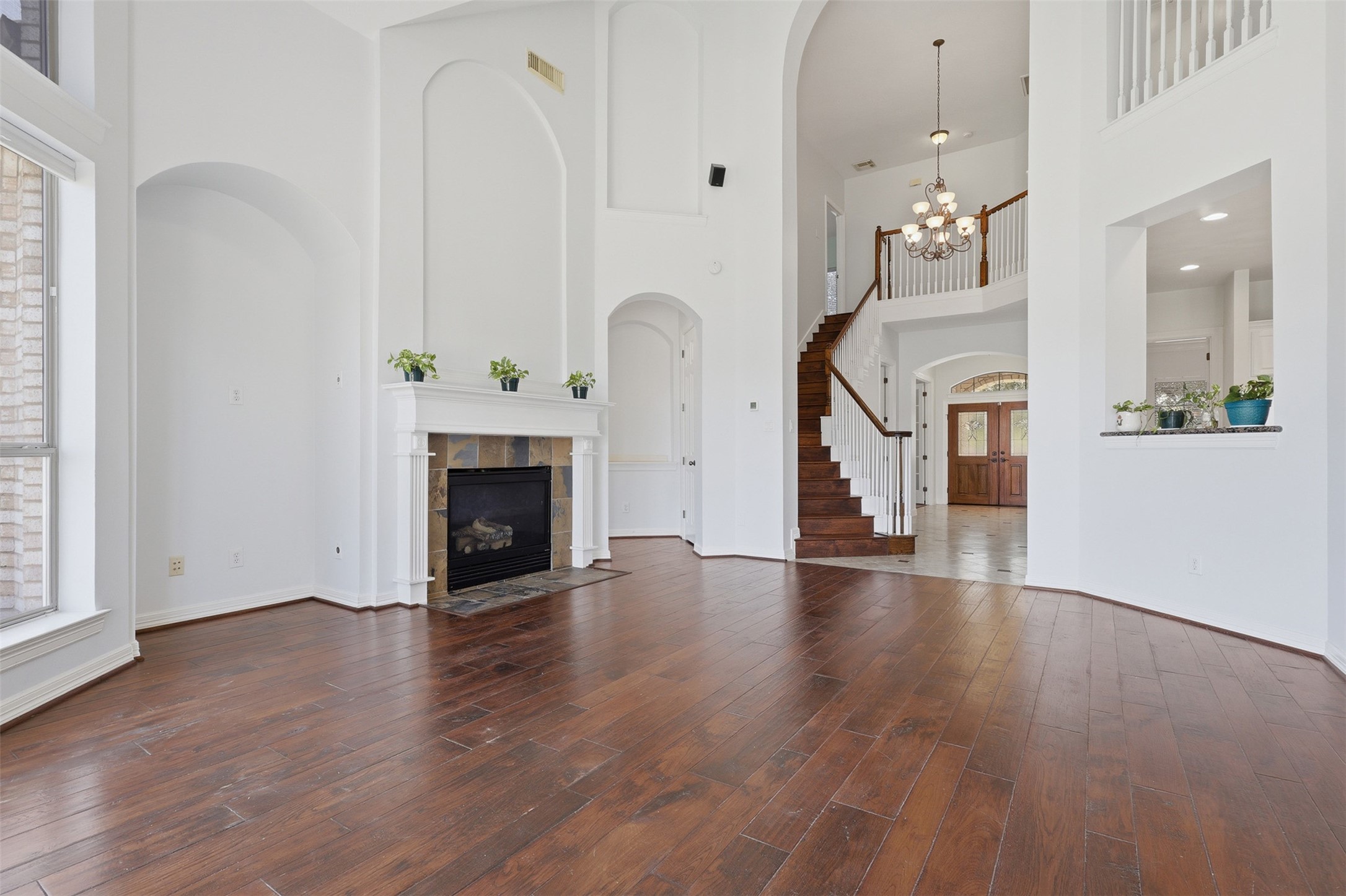 1906 Lake Grayson Drive Property Photo 15
