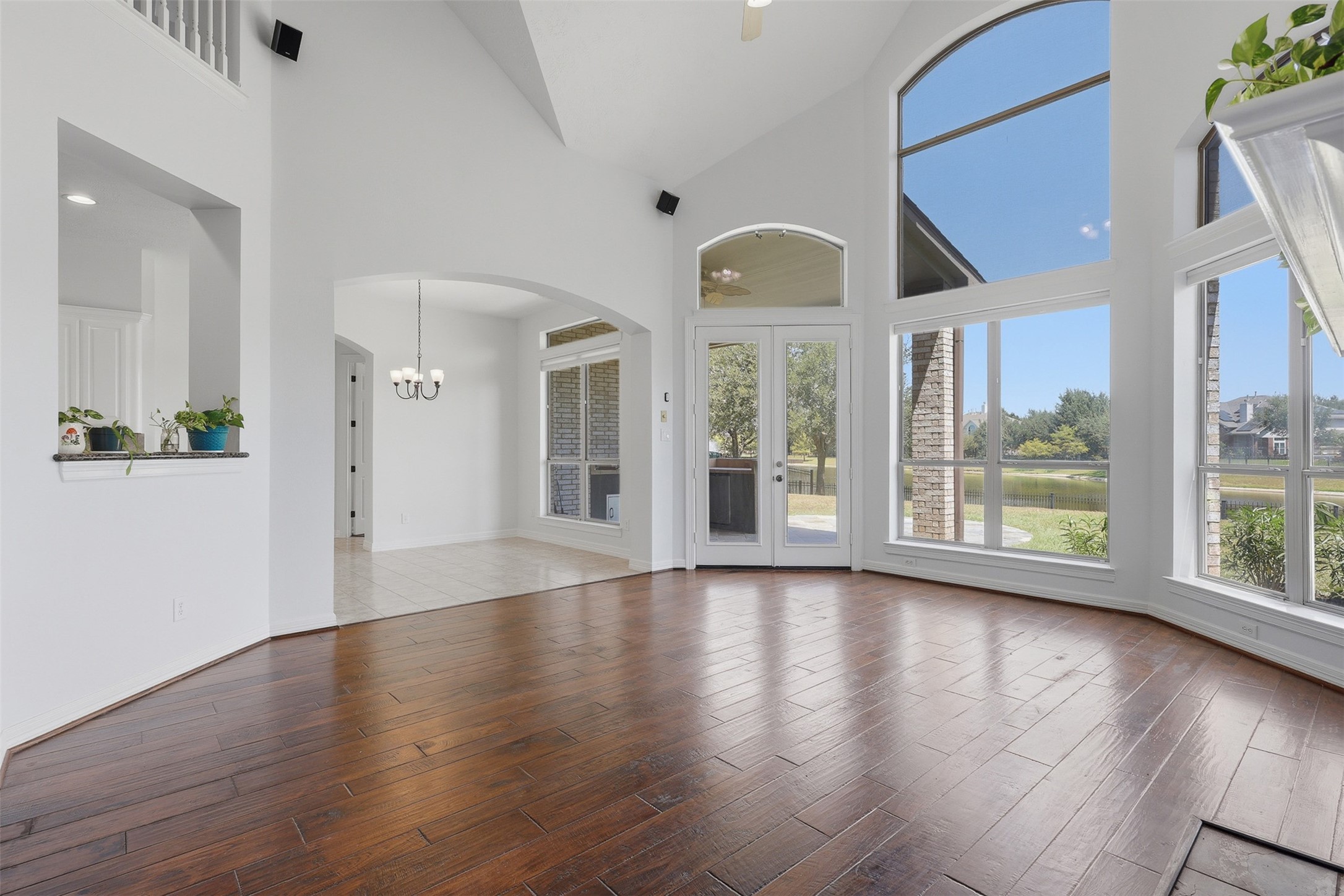 1906 Lake Grayson Drive Property Photo 16