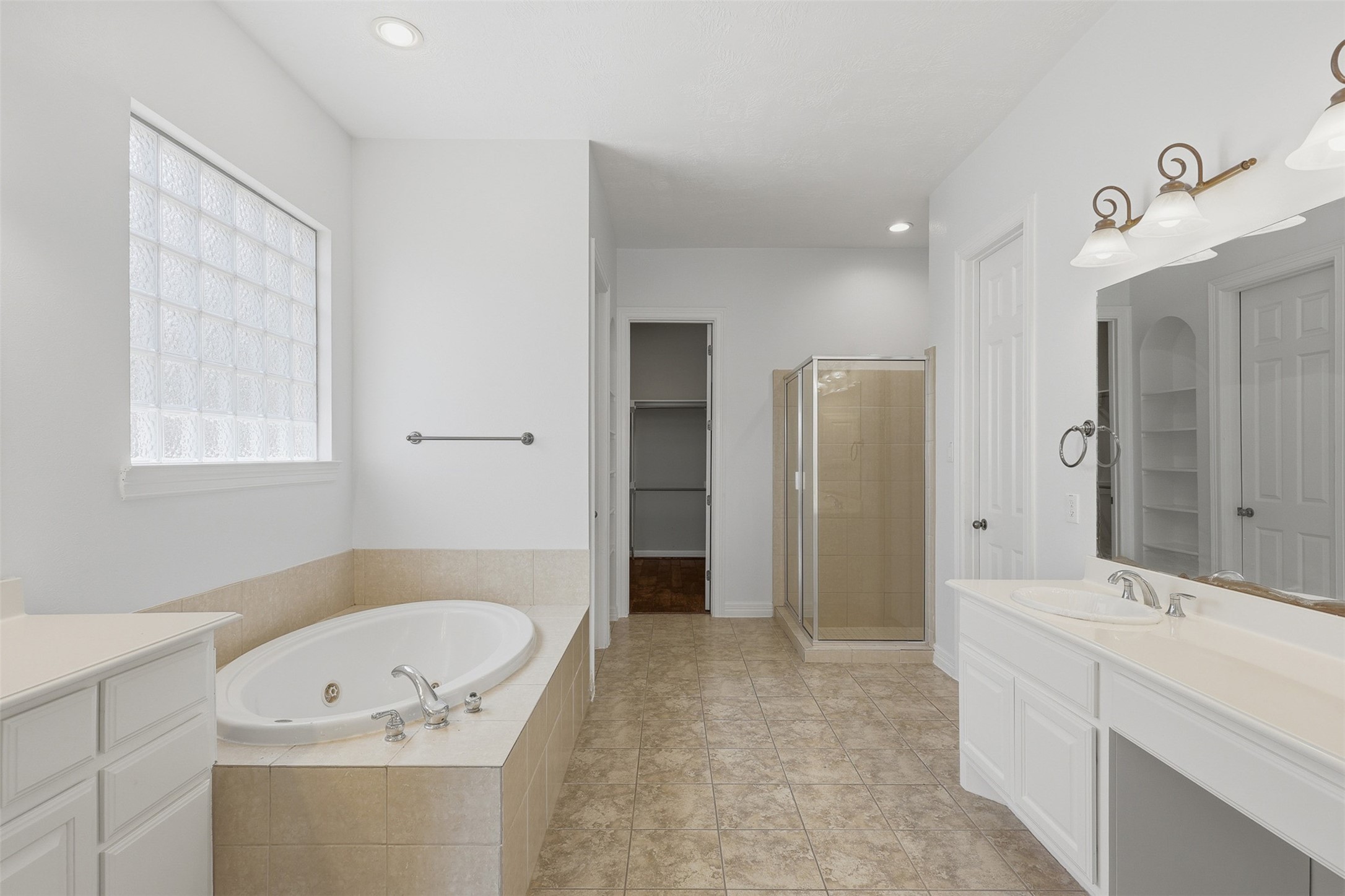 1906 Lake Grayson Drive Property Photo 20