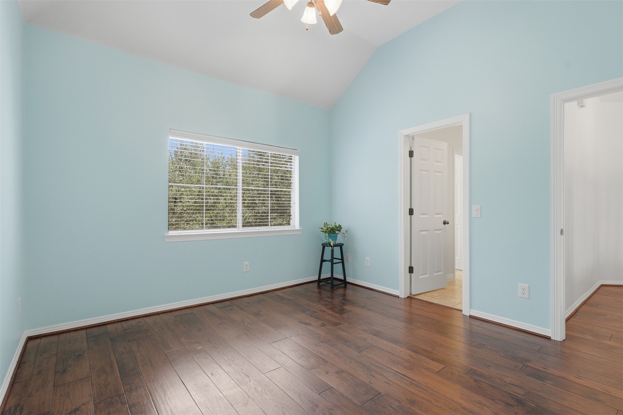 1906 Lake Grayson Drive Property Photo 38