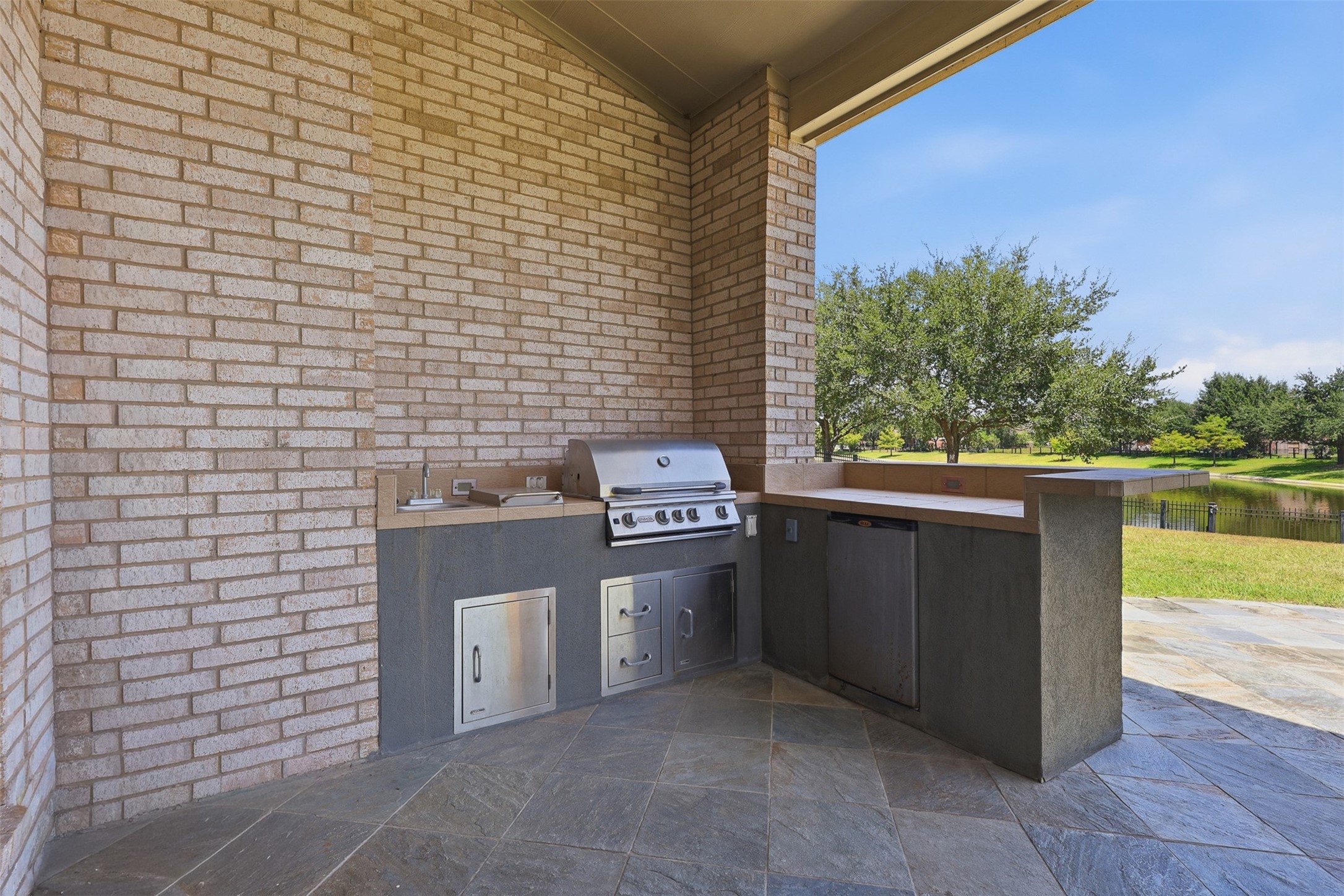 1906 Lake Grayson Drive Property Photo 40