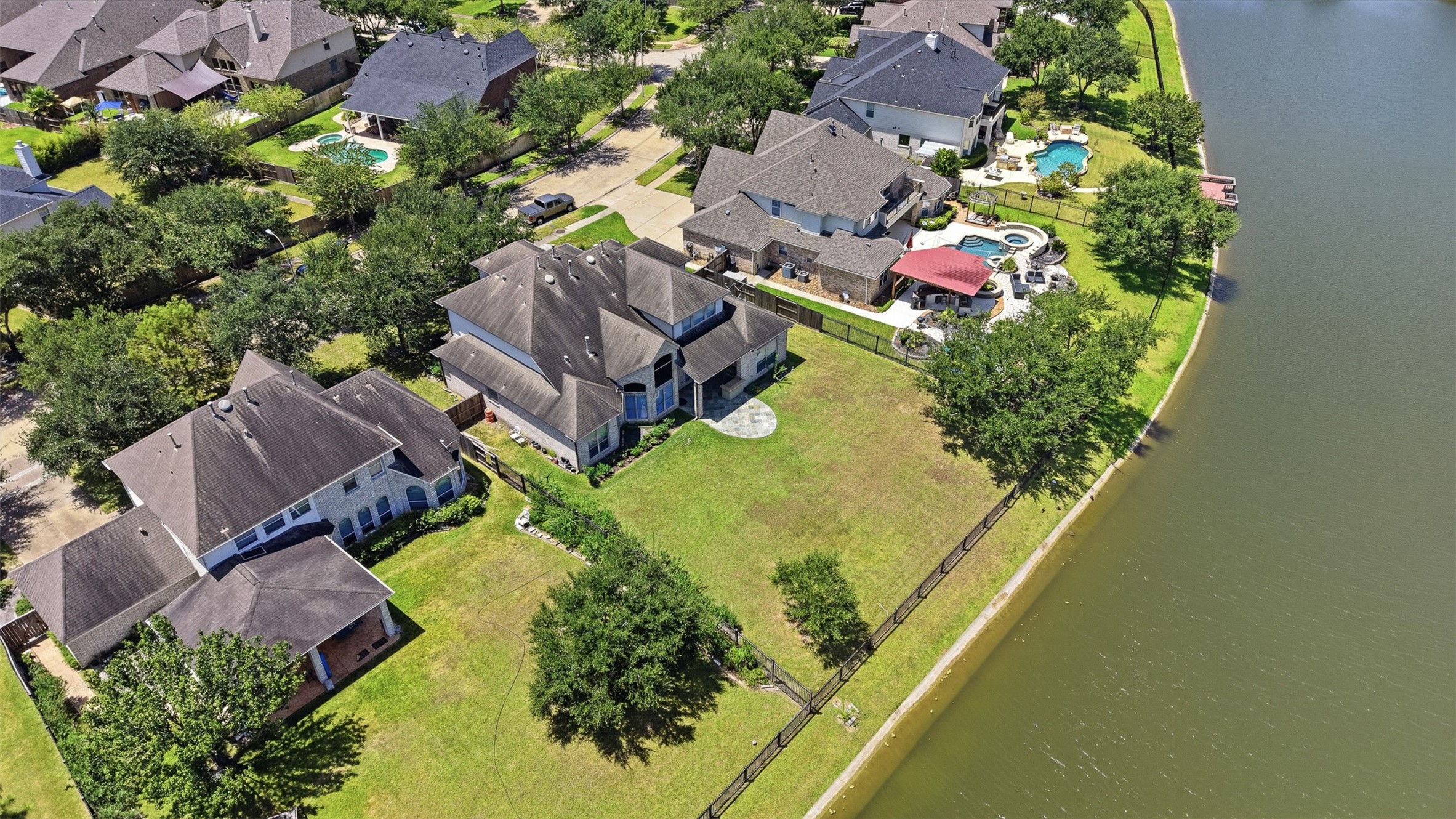 1906 Lake Grayson Drive Property Photo 44