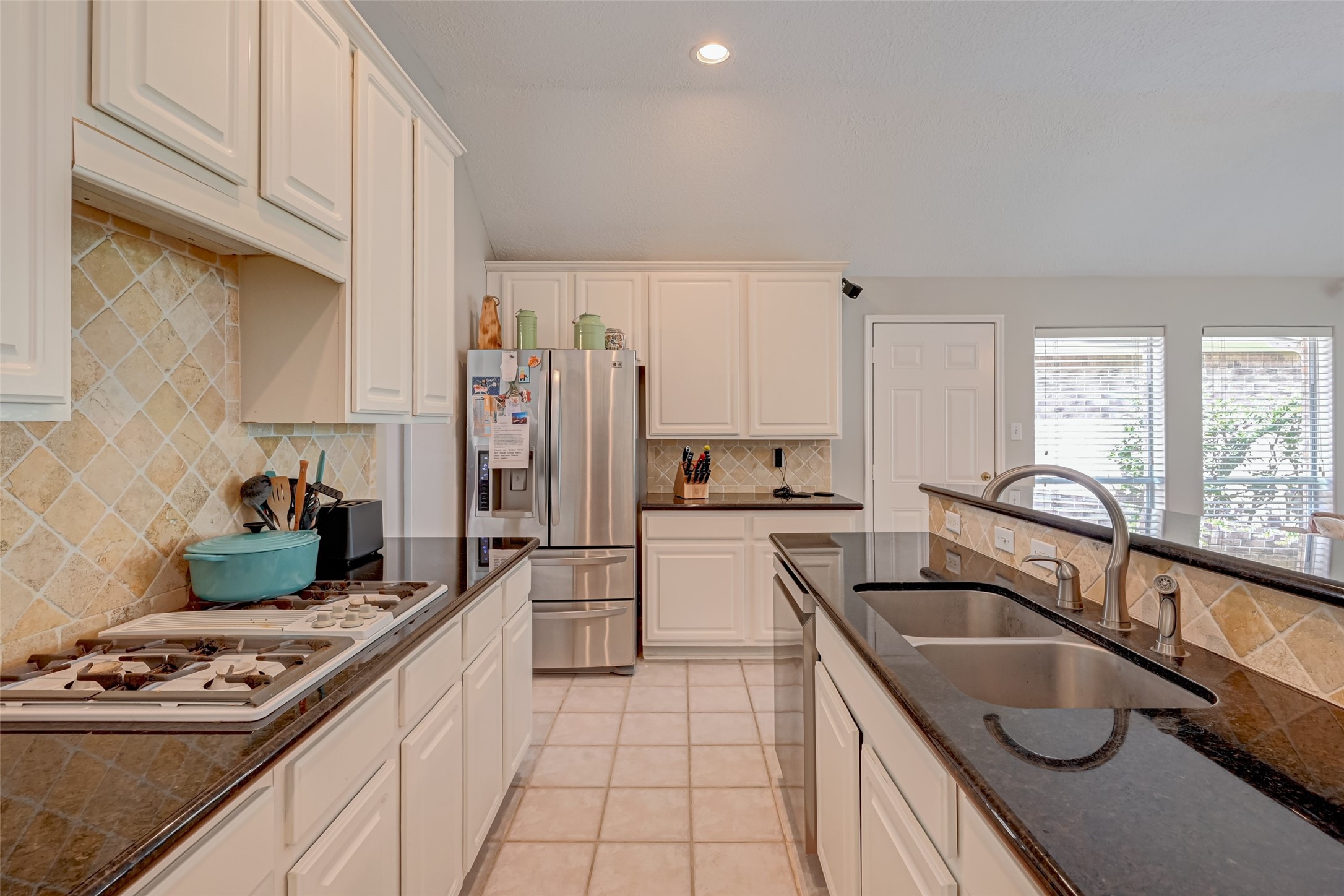 1107 Parkhaven Lane Property Photo 3