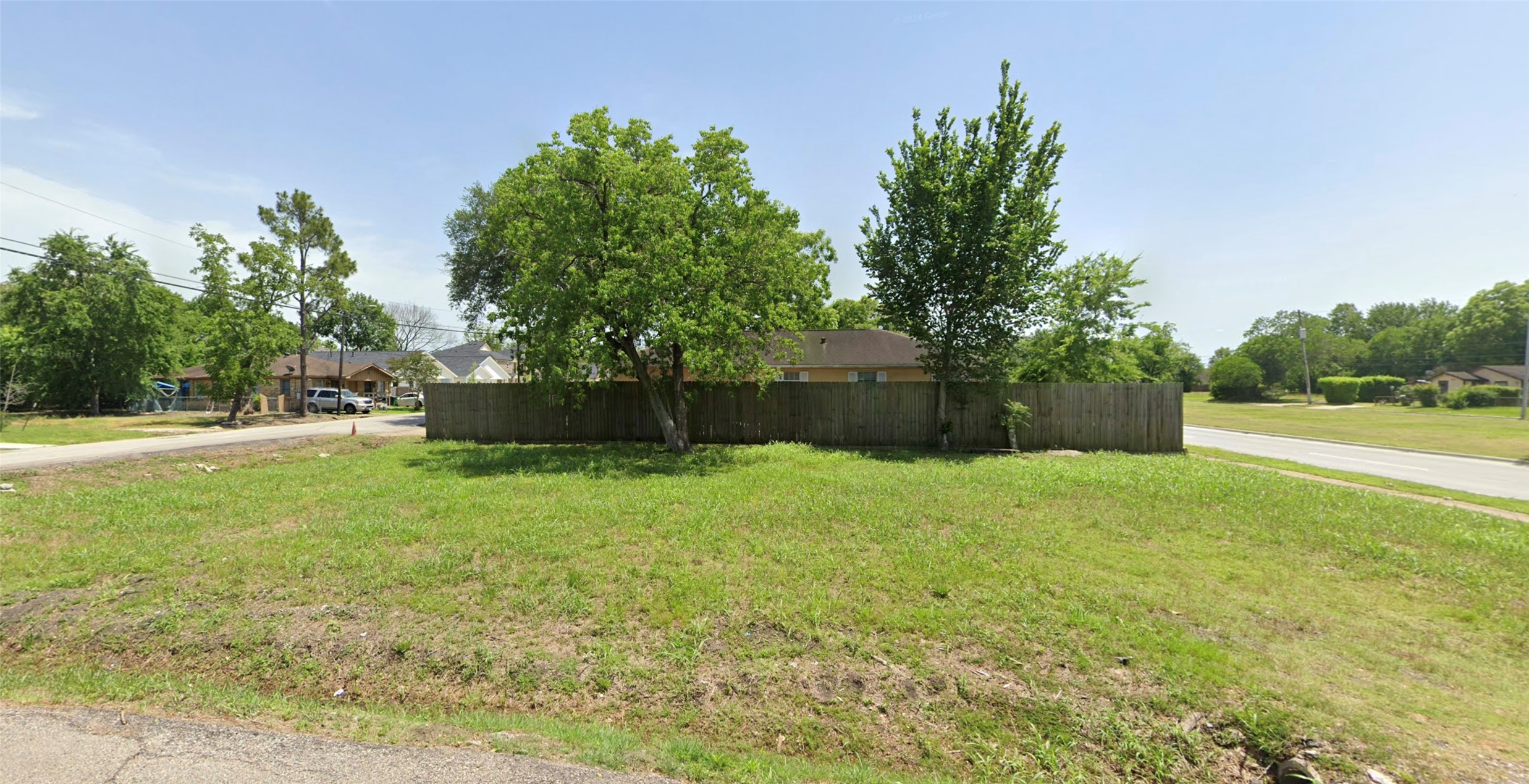 7800 Bowen Street Property Photo 1