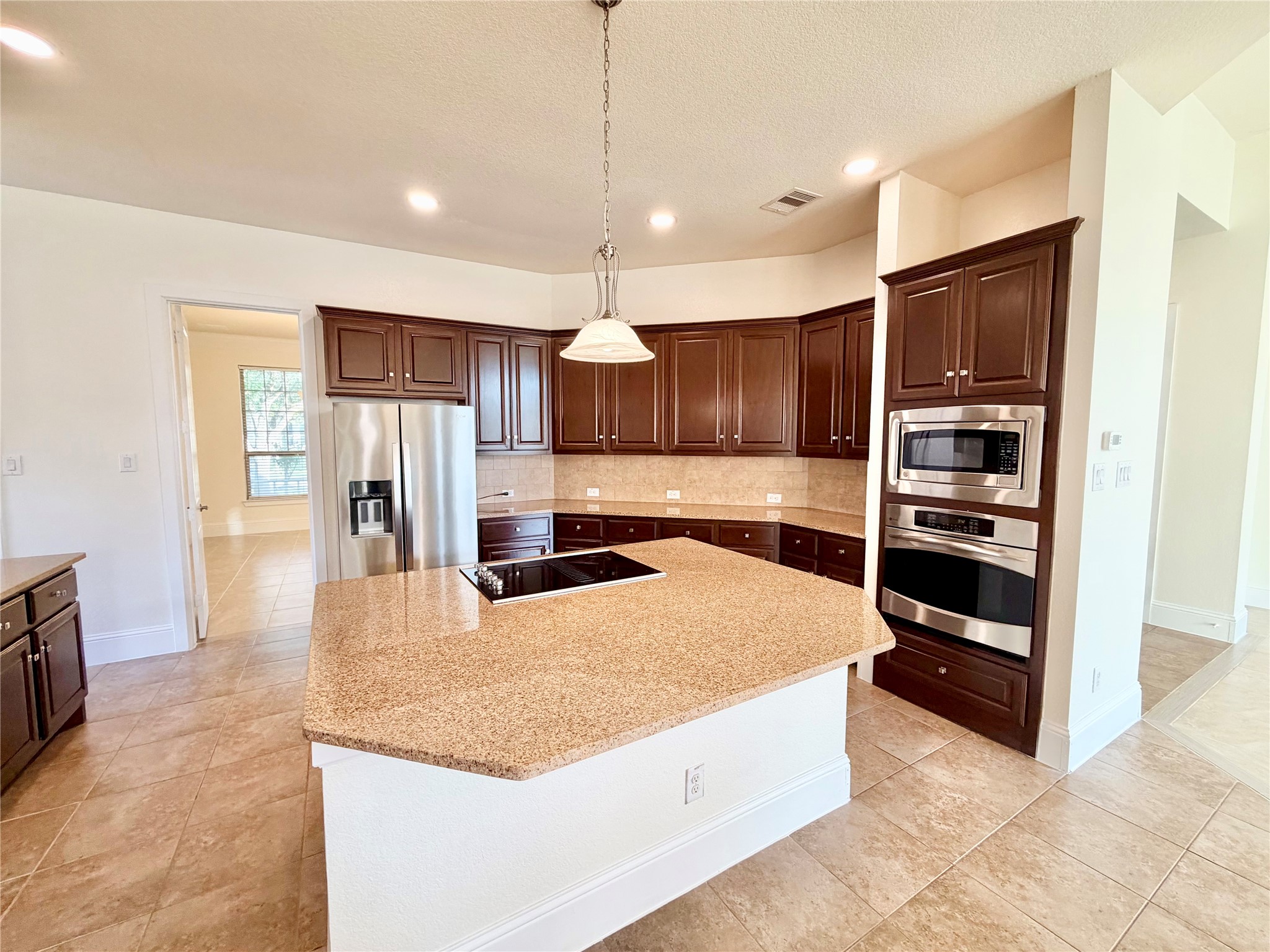 4526 Broken Rock Lane Property Photo 6