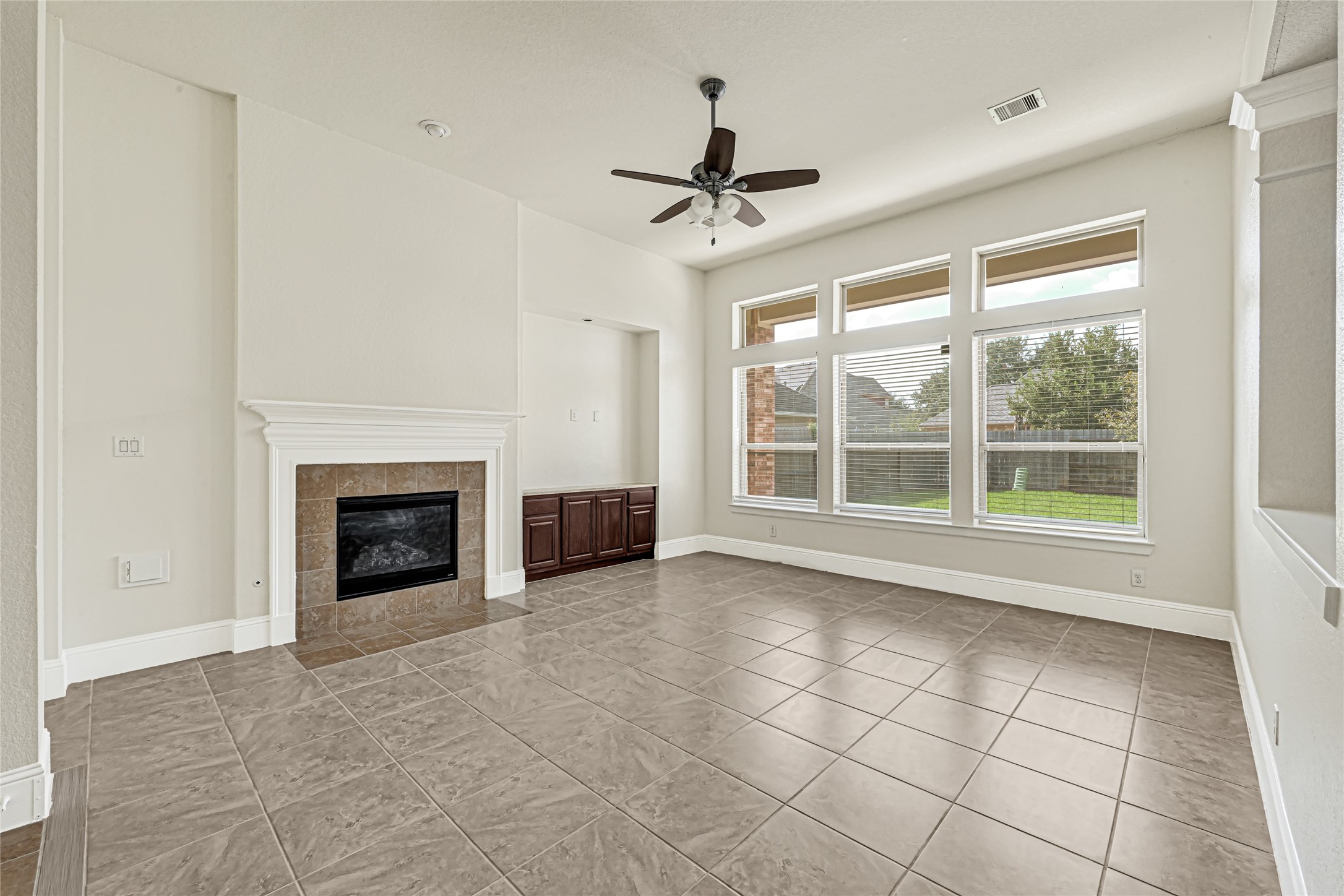4526 Broken Rock Lane Property Photo 7