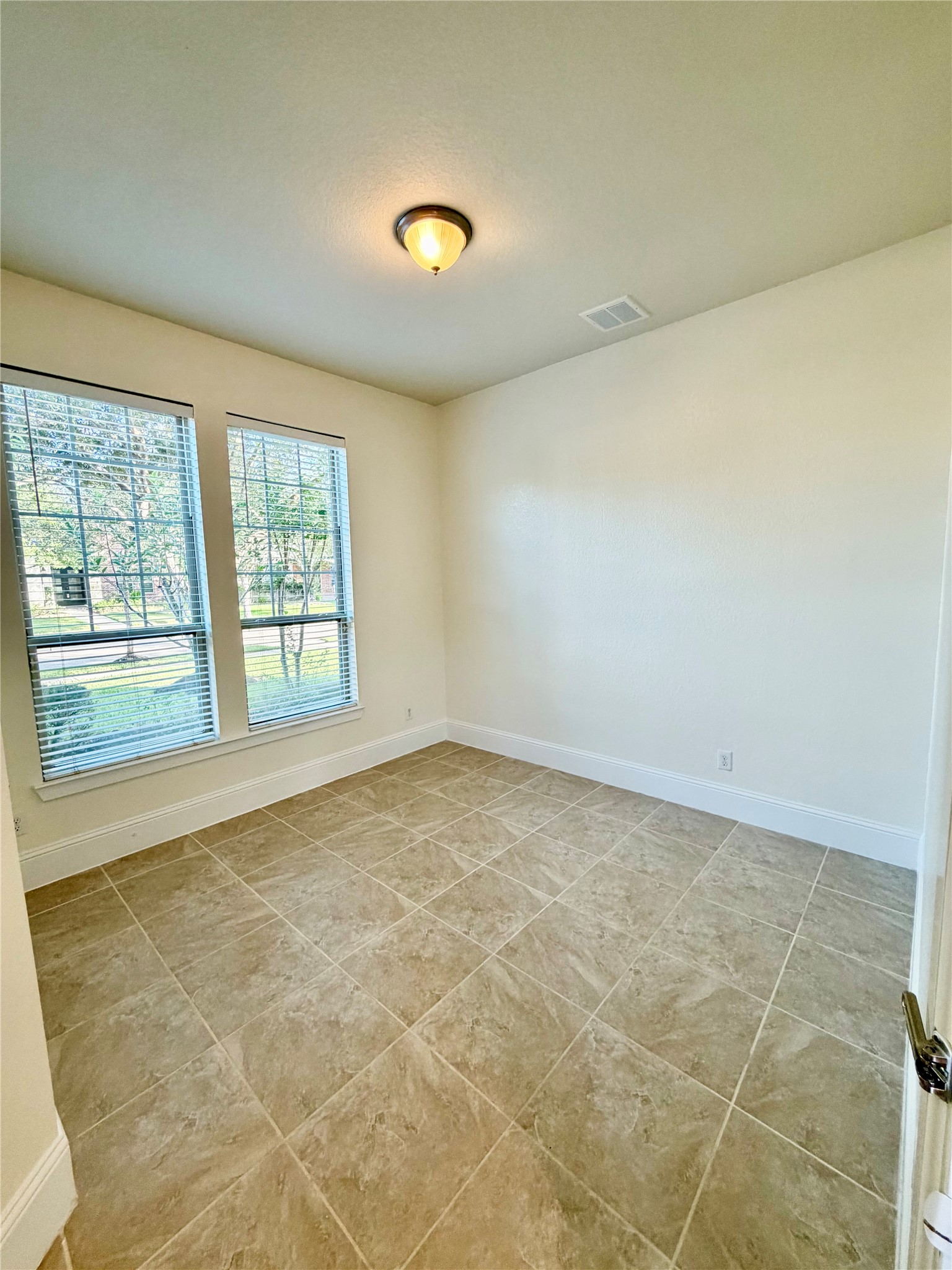 4526 Broken Rock Lane Property Photo 16