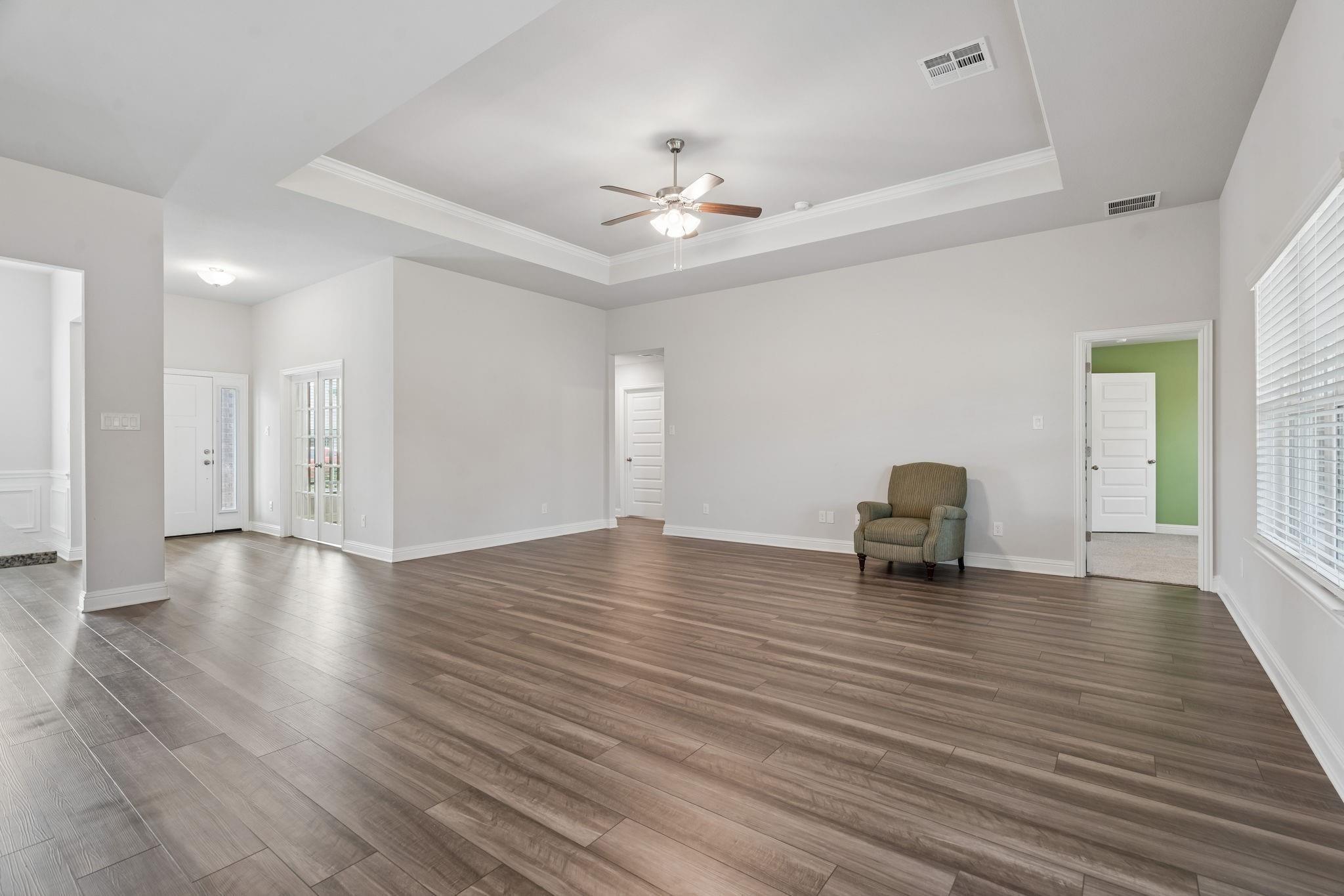 10 Gemstone Court, Angleton Tx 77515 Property Photo 15