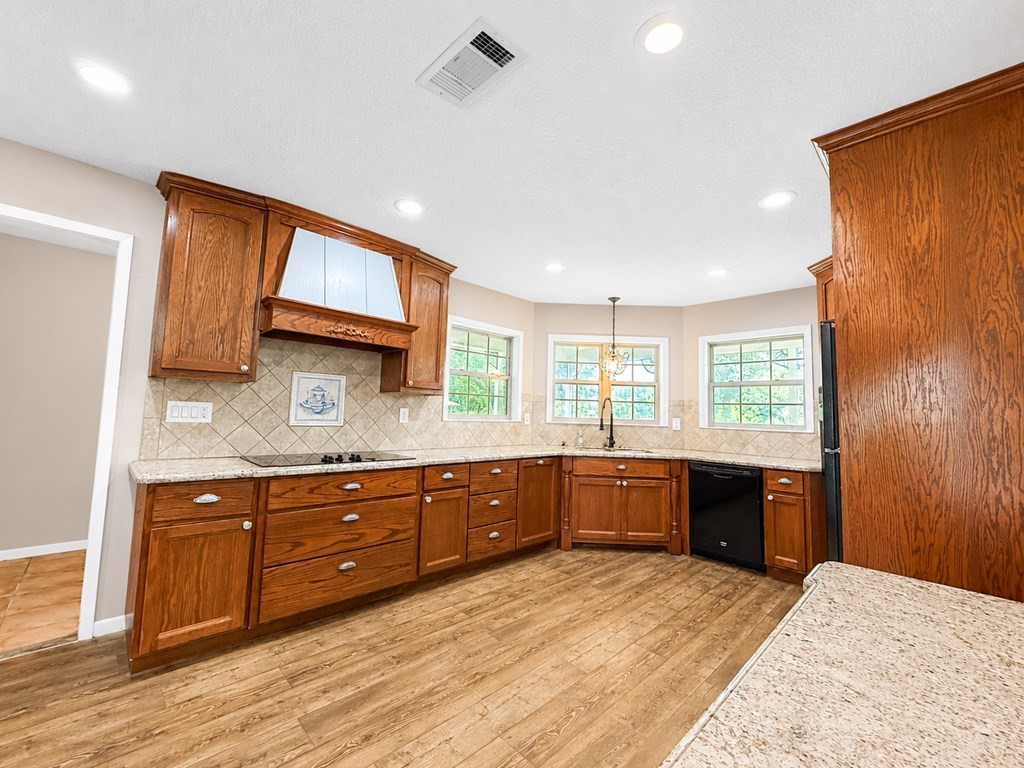 829 Fm 1004 W Property Photo 2