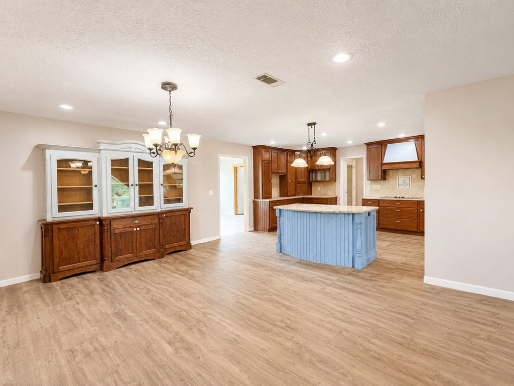829 Fm 1004 W Property Photo 5