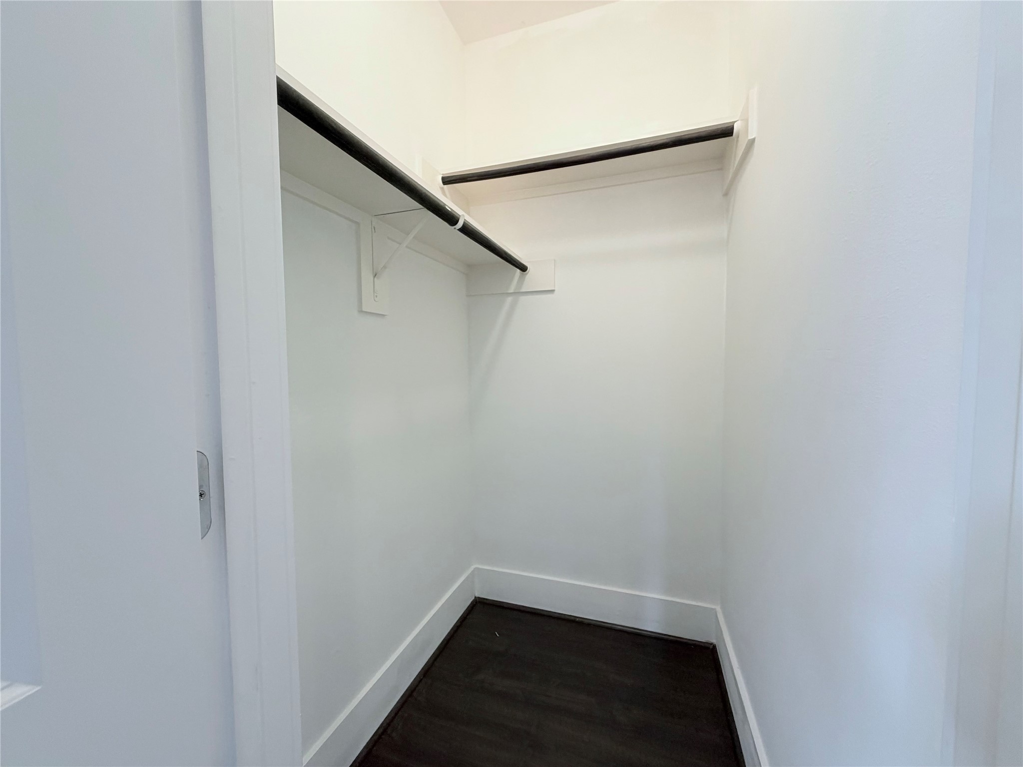2913 Leeland Street Property Photo 7