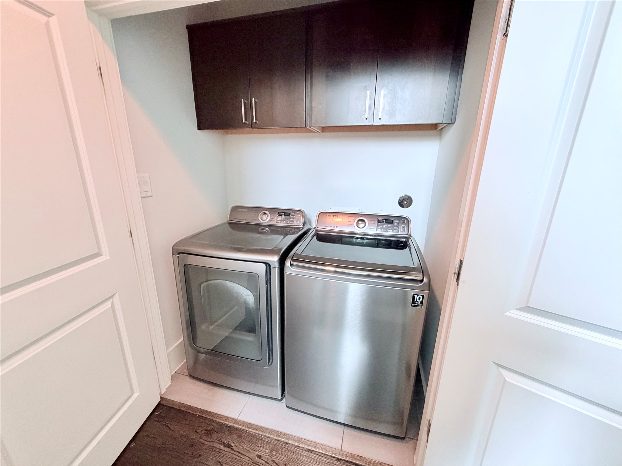 2913 Leeland Street Property Photo 23