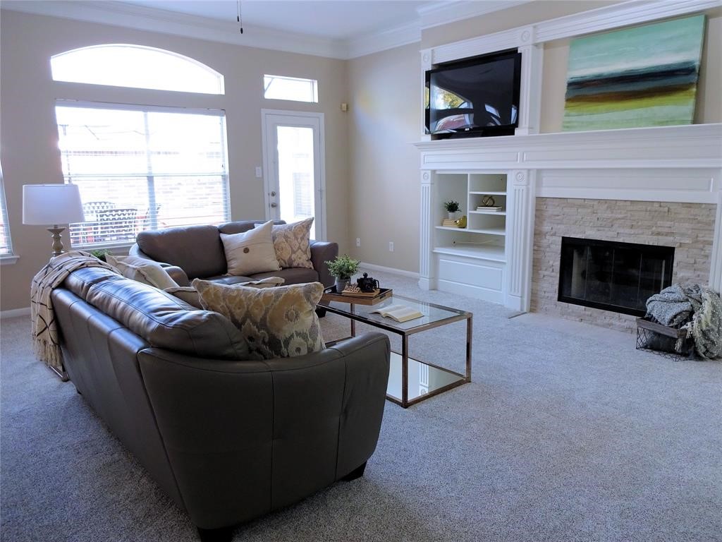 14 Paddock Pines Place Property Photo 6