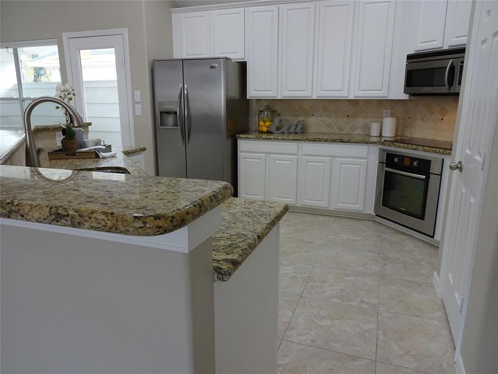 14 Paddock Pines Place Property Photo 11