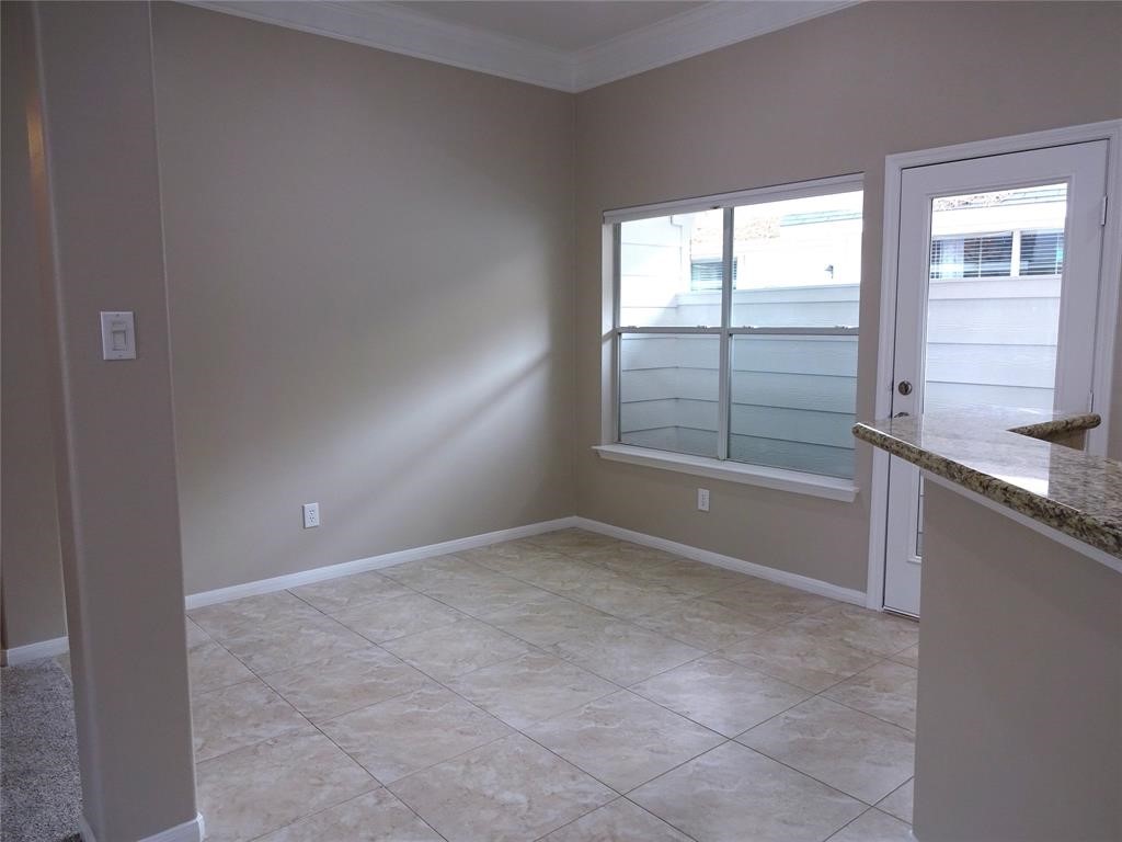 14 Paddock Pines Place Property Photo 13
