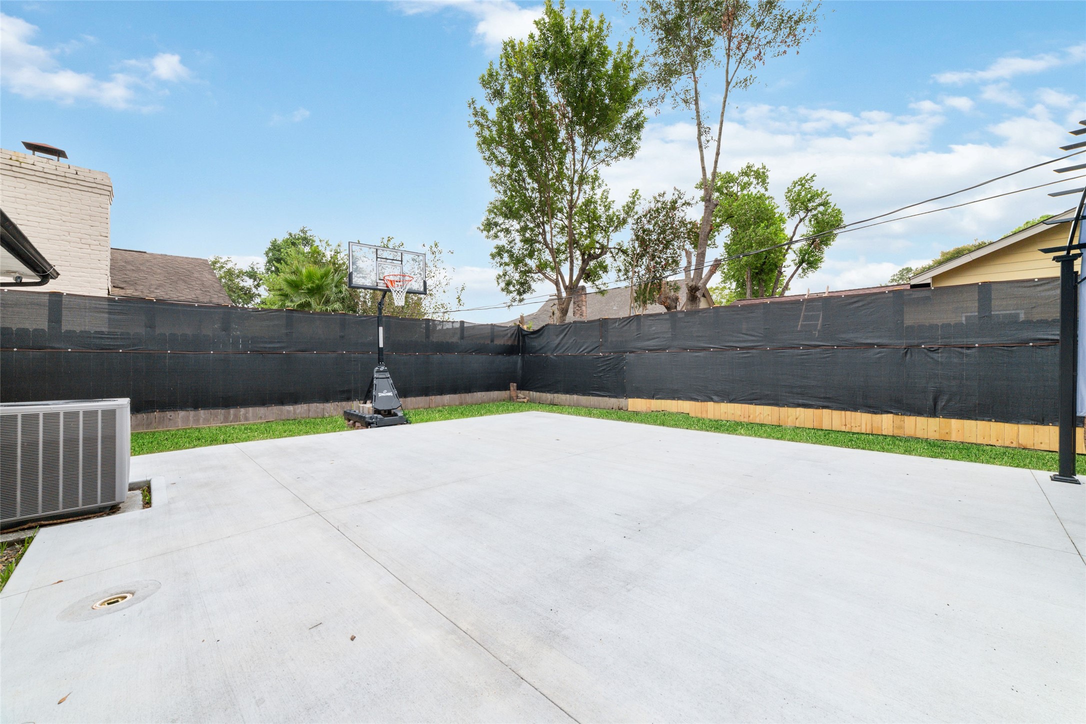 11915 Sea Shore Drive Property Photo 3
