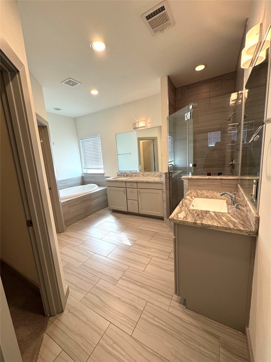 2405 Bastrop Street Property Photo 21