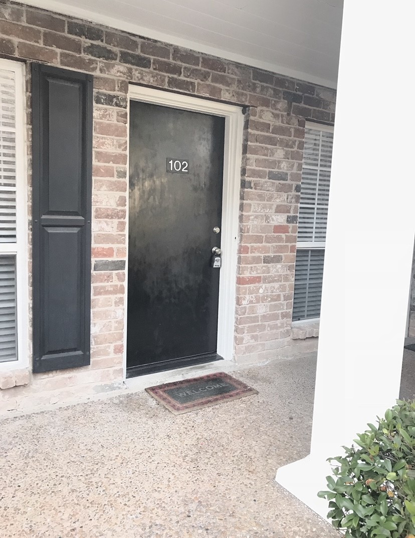 6410 Del Monte Drive 102 Property Photo 4