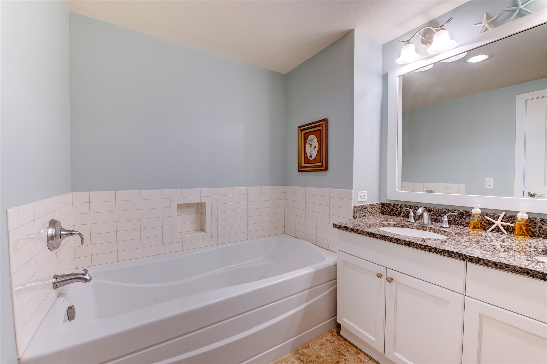 801 E Beach Drive Bc0810 Property Photo 12