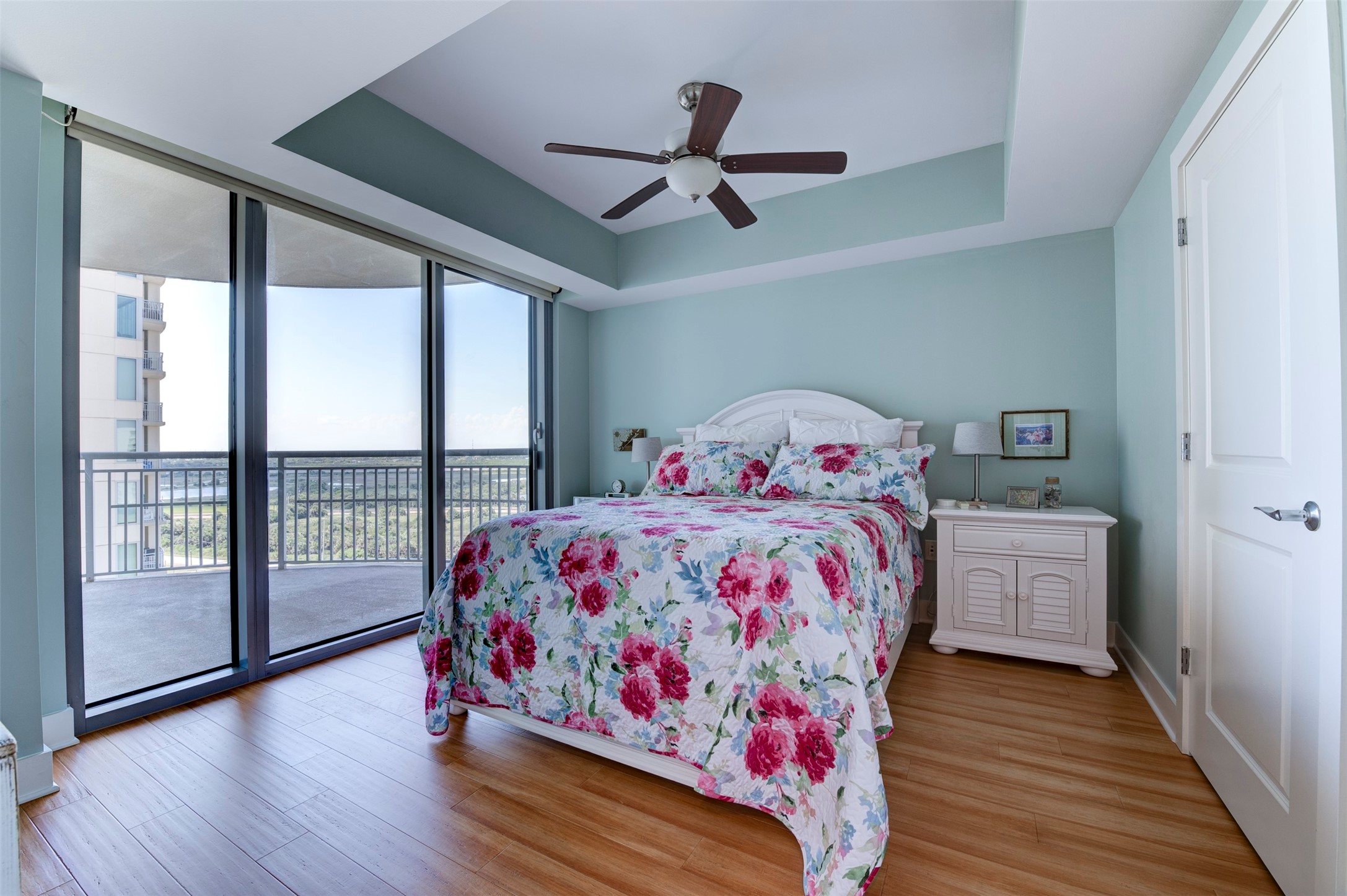 801 E Beach Drive Bc0810 Property Photo 13