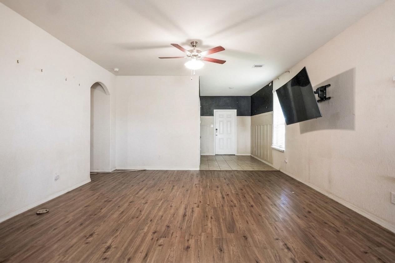 10010 Yanet Grove Lane Property Photo 7