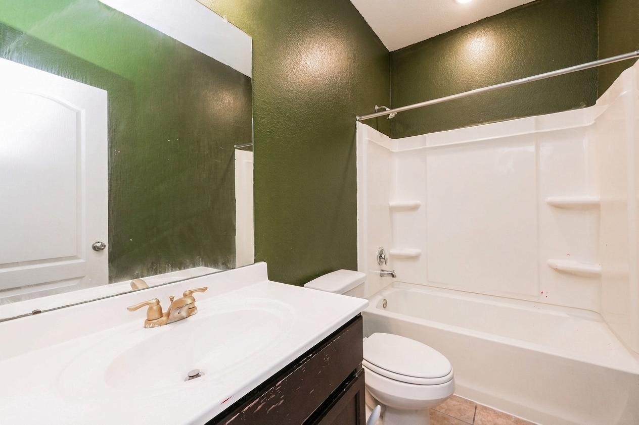 10010 Yanet Grove Lane Property Photo 23