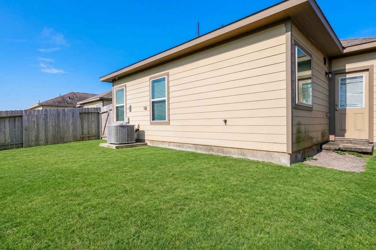 10010 Yanet Grove Lane Property Photo 29