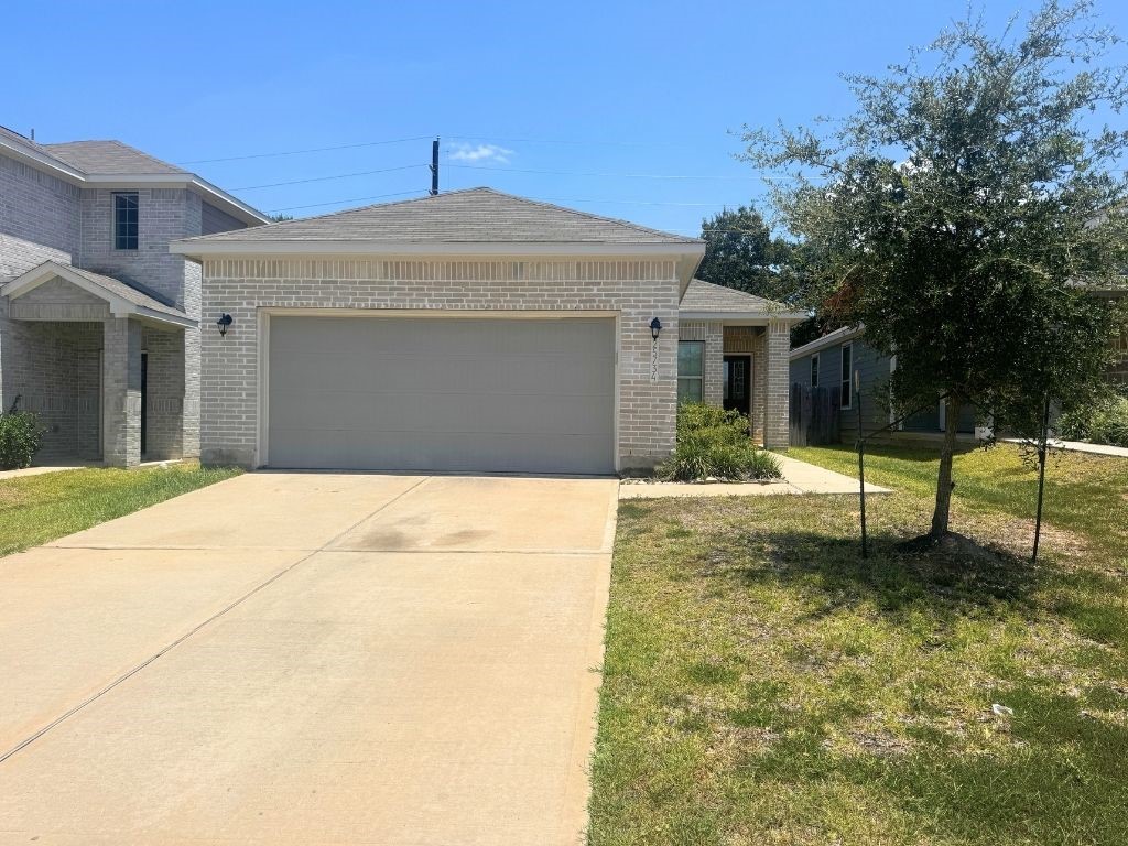 25734 Boxwood Hedge Lane Property Photo 1