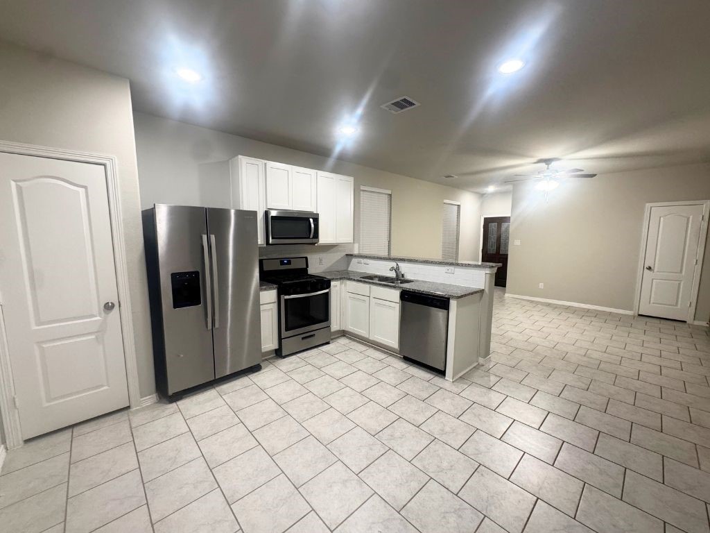 25734 Boxwood Hedge Lane Property Photo 6