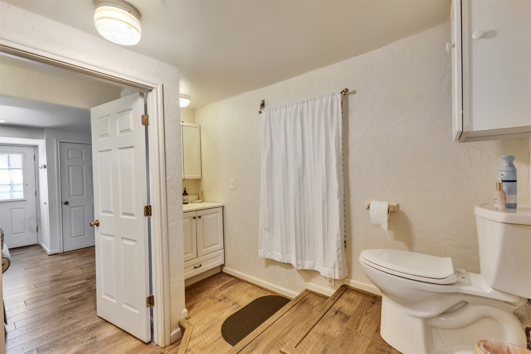 1913 County Road 201 Property Photo 35
