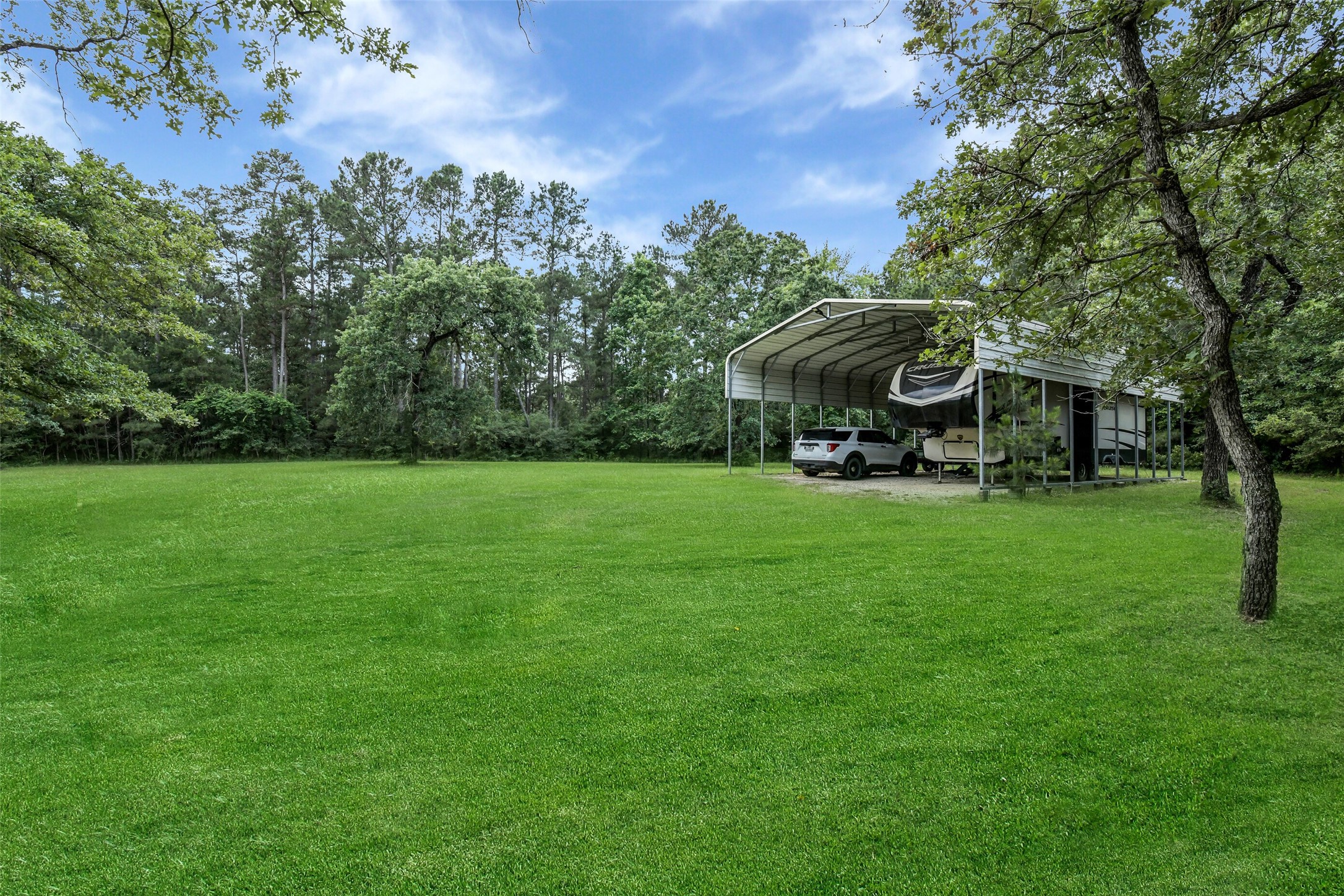 30311 N Holly Oaks Circle Property Photo 3