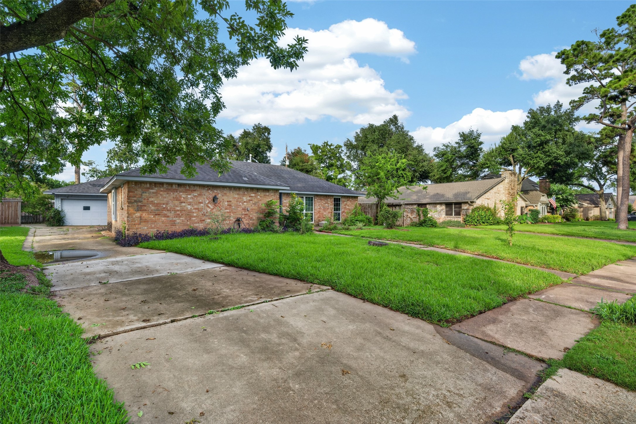 5714 Arbor Vitae Drive Property Photo 4