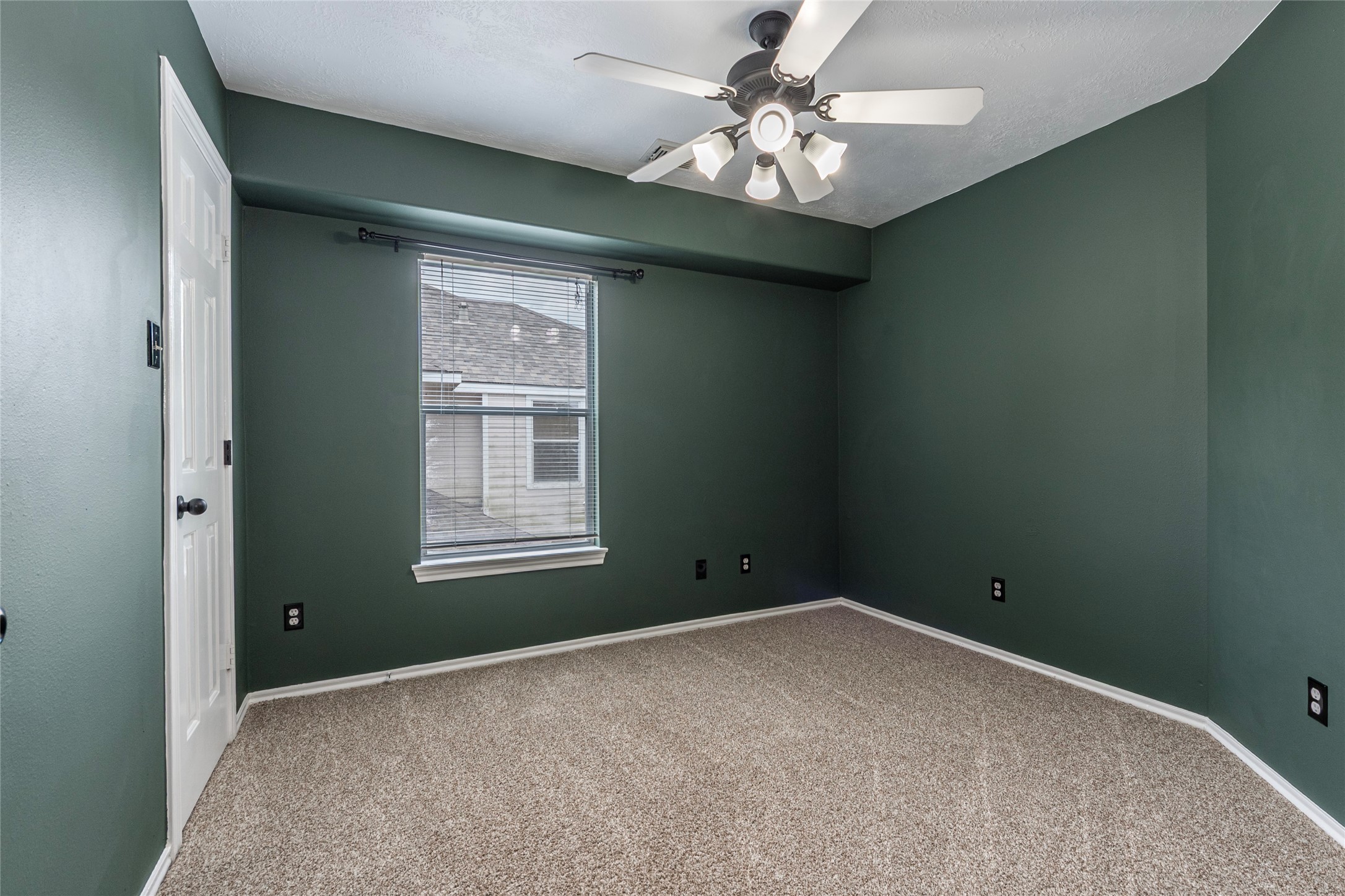 336 Capella Oaks Lane Property Photo 25